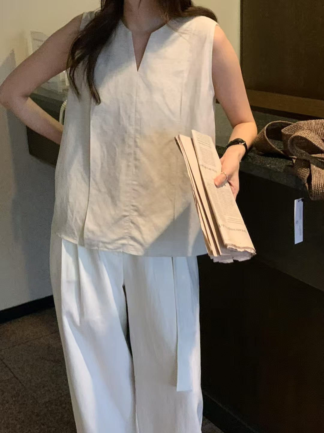 V-neck Linen Vest