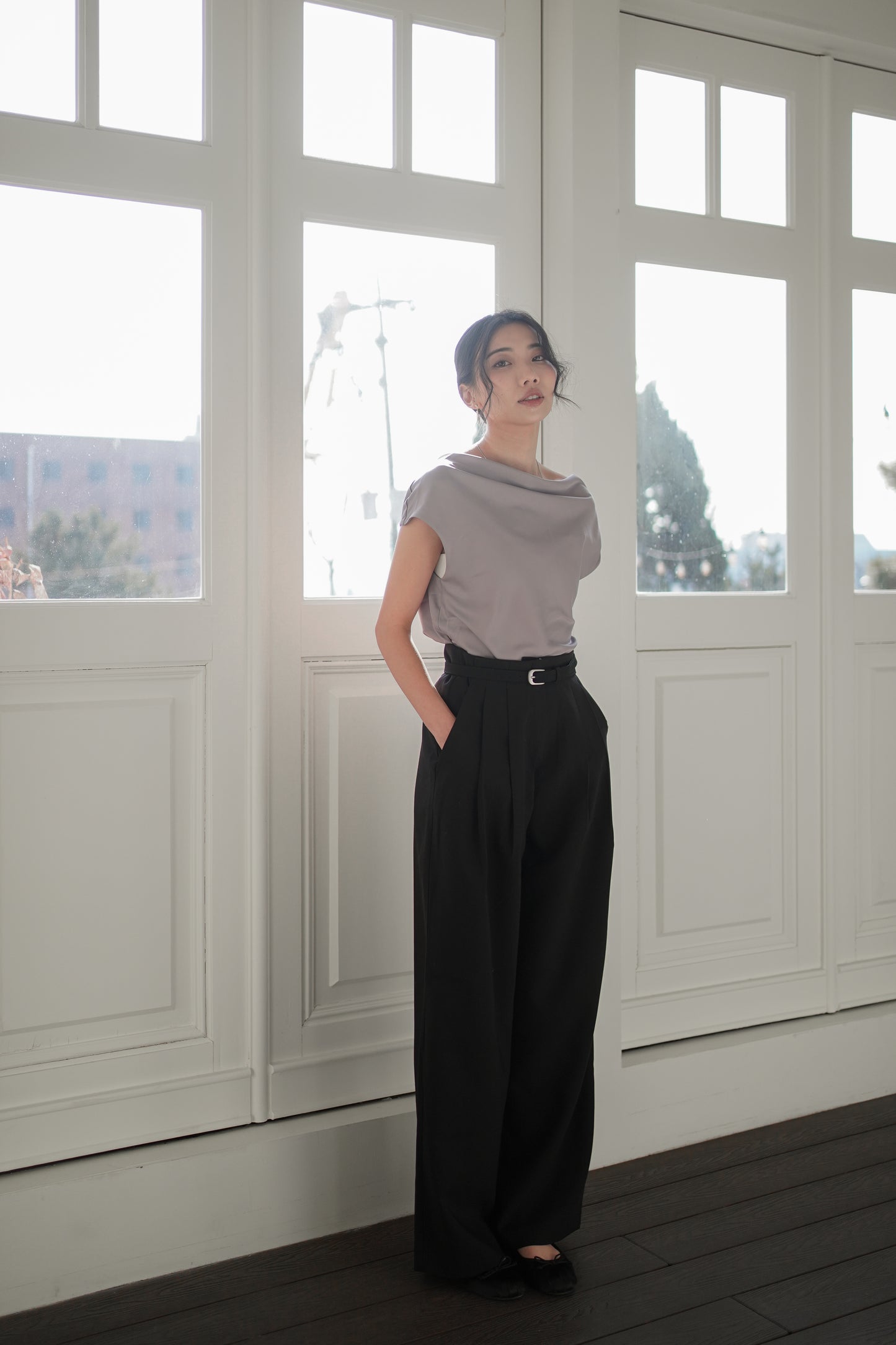 Wide Leg Pleated Pants
