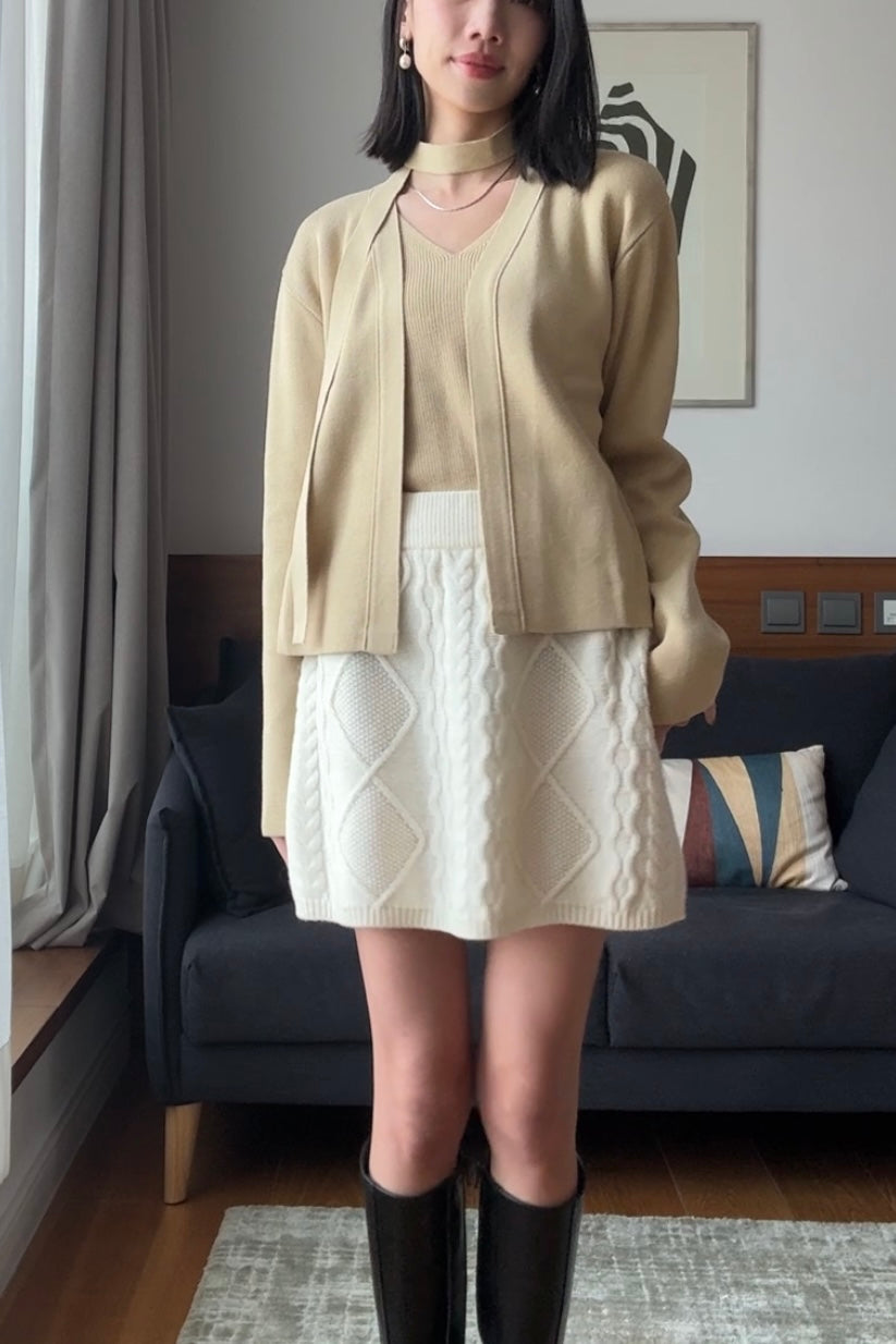 Mini Scarf Cardigan 𝙎𝙖𝙡𝙚❣️
