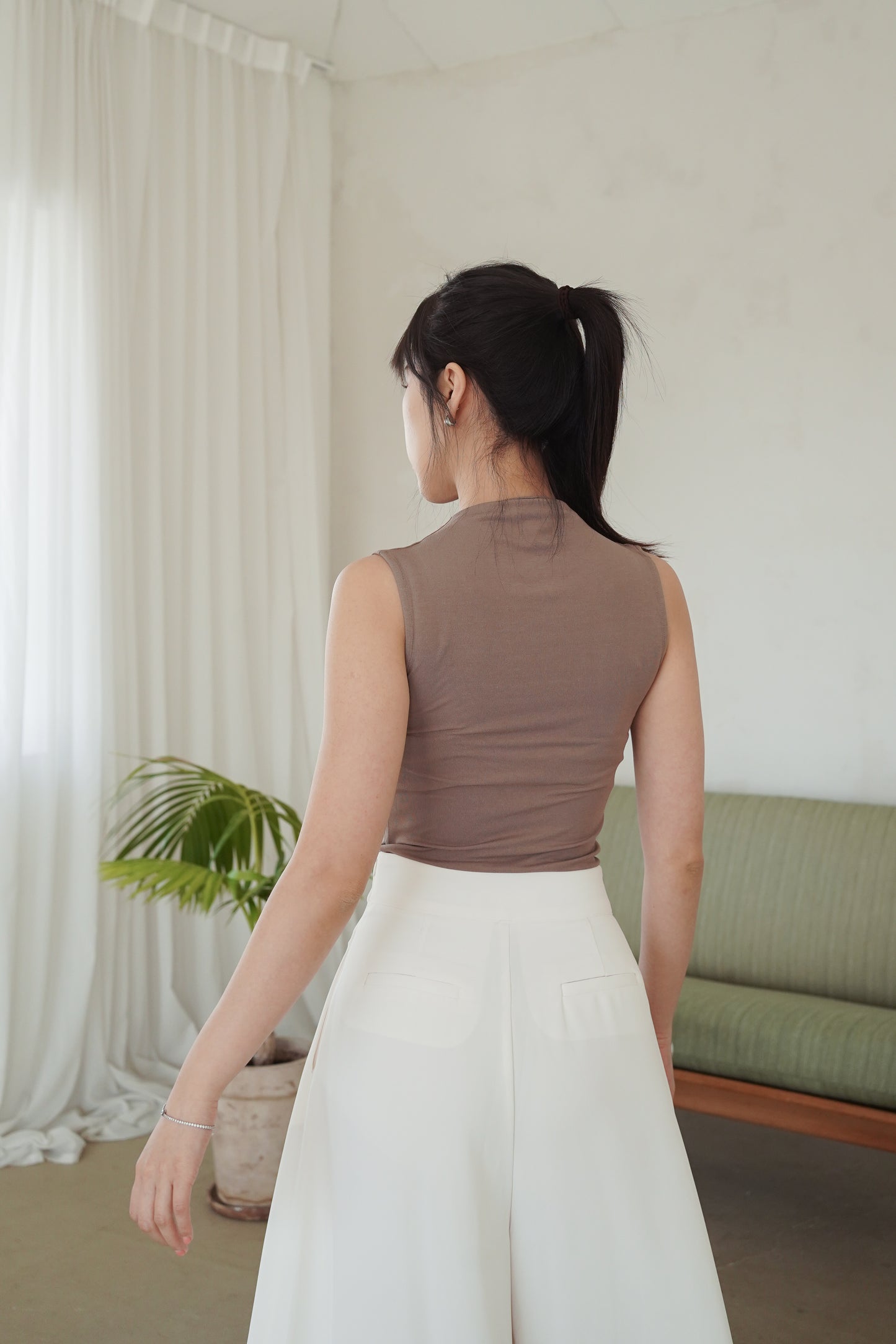𝐌𝐚𝐫🇰🇷 Super soft! Mochi Half-neck Vest 〖0327.Live〗