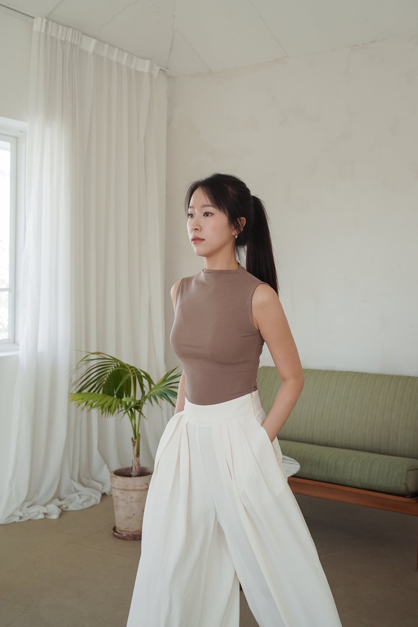 𝐌𝐚𝐫🇰🇷 Super soft! Mochi Half-neck Vest 〖0327.Live〗