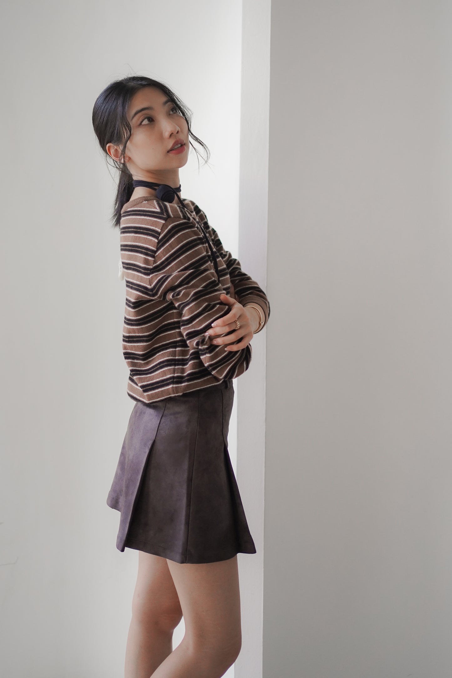 𝐎𝐜𝐭 Velvet Suede Mini Skort