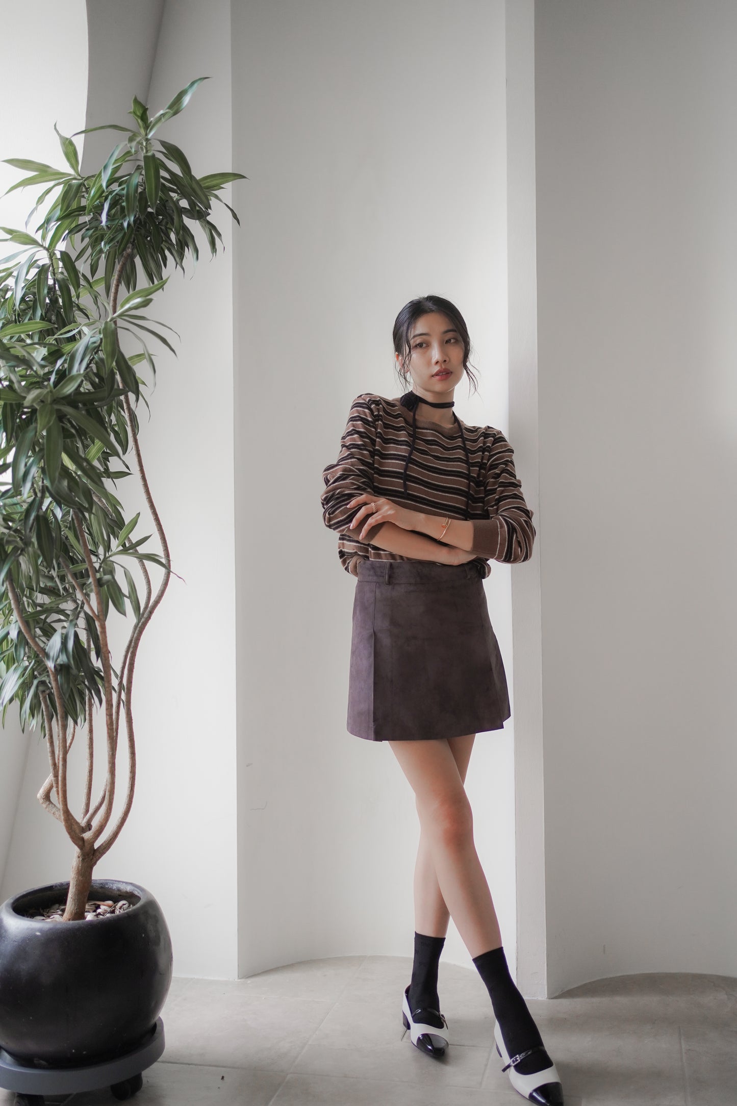 𝐎𝐜𝐭 Velvet Suede Mini Skort