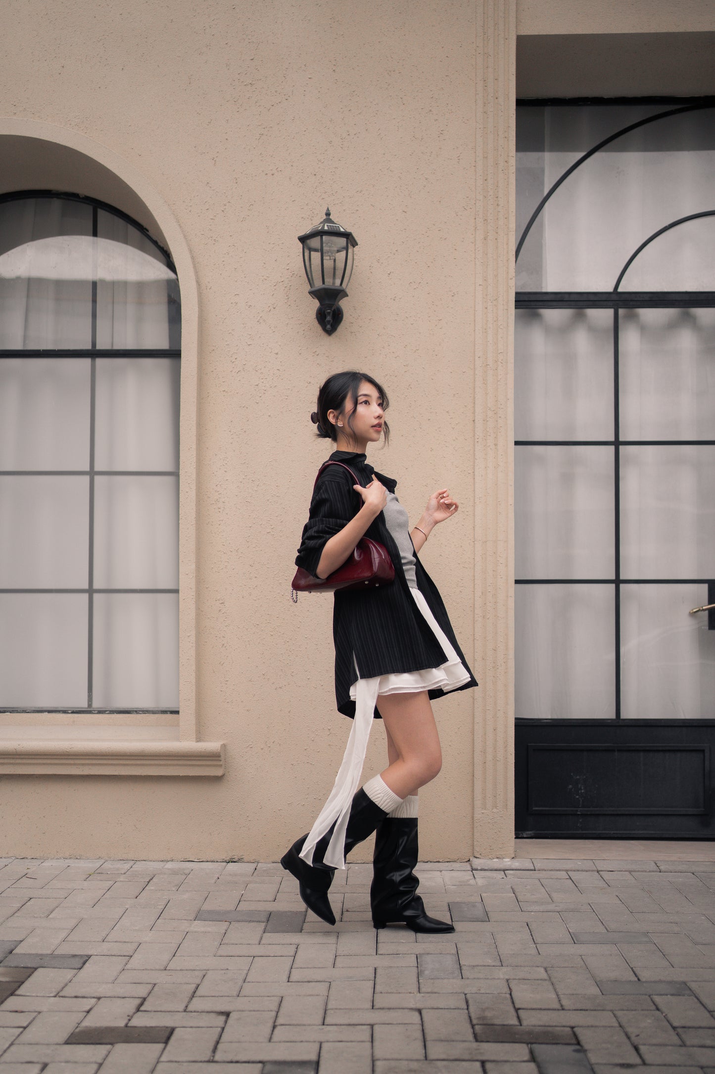 𝐊𝐞𝐝𝐢 𝐱 𝐓𝐡𝐞 𝐊𝐨𝐫𝐧𝐞𝐫 Sleeves Heel Boots - Black