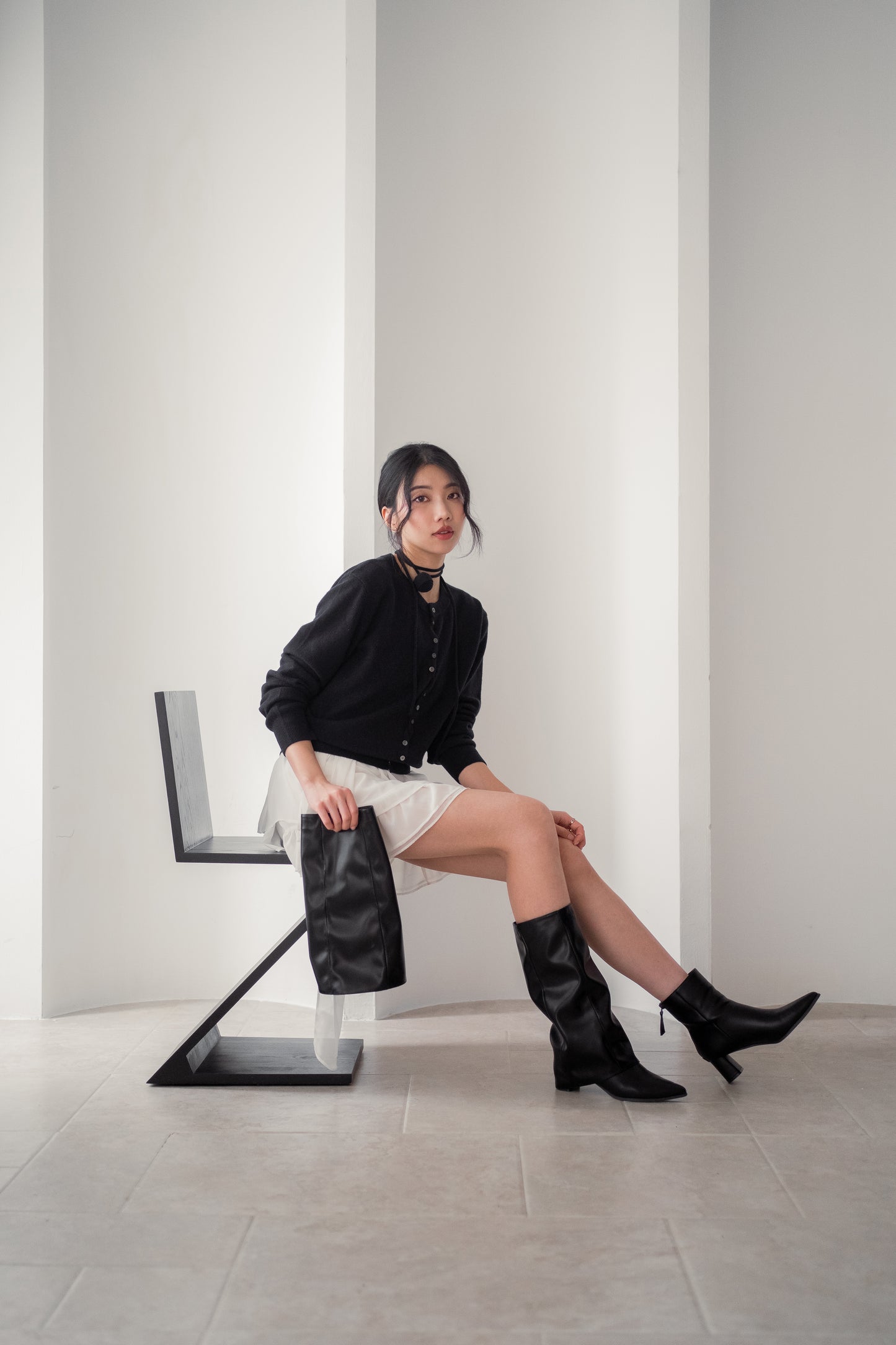 𝐊𝐞𝐝𝐢 𝐱 𝐓𝐡𝐞 𝐊𝐨𝐫𝐧𝐞𝐫 Sleeves Heel Boots - Black
