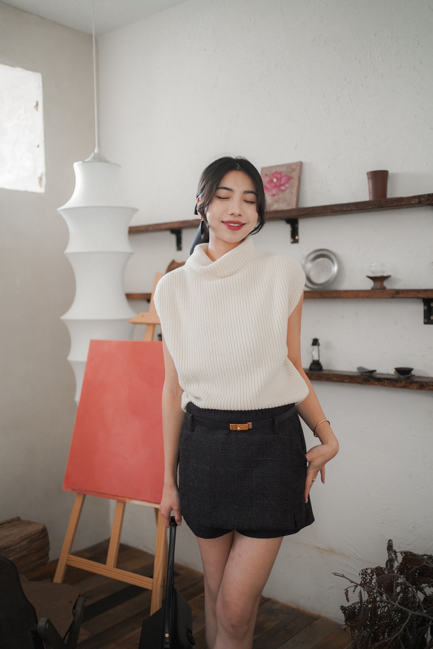 𝐃𝐞𝐜 Sculpted Mock-Neck Vest