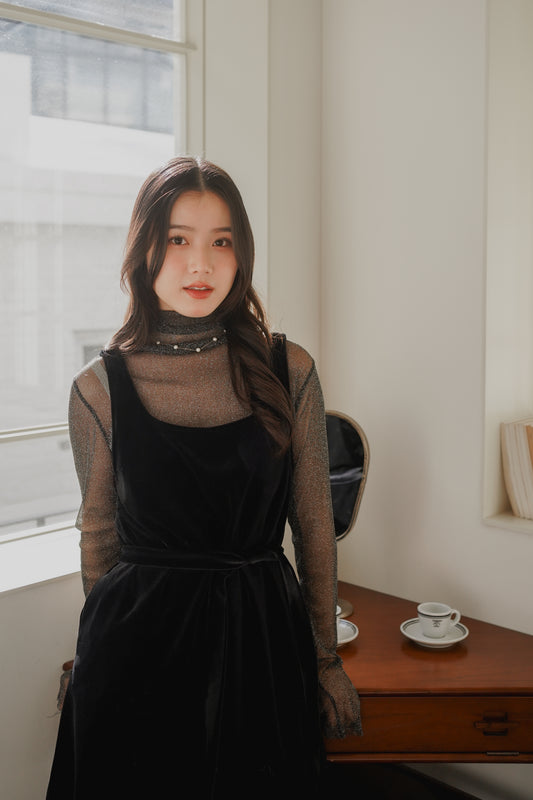 𝙎𝙖𝙡𝙚 Velvet Mini Dress