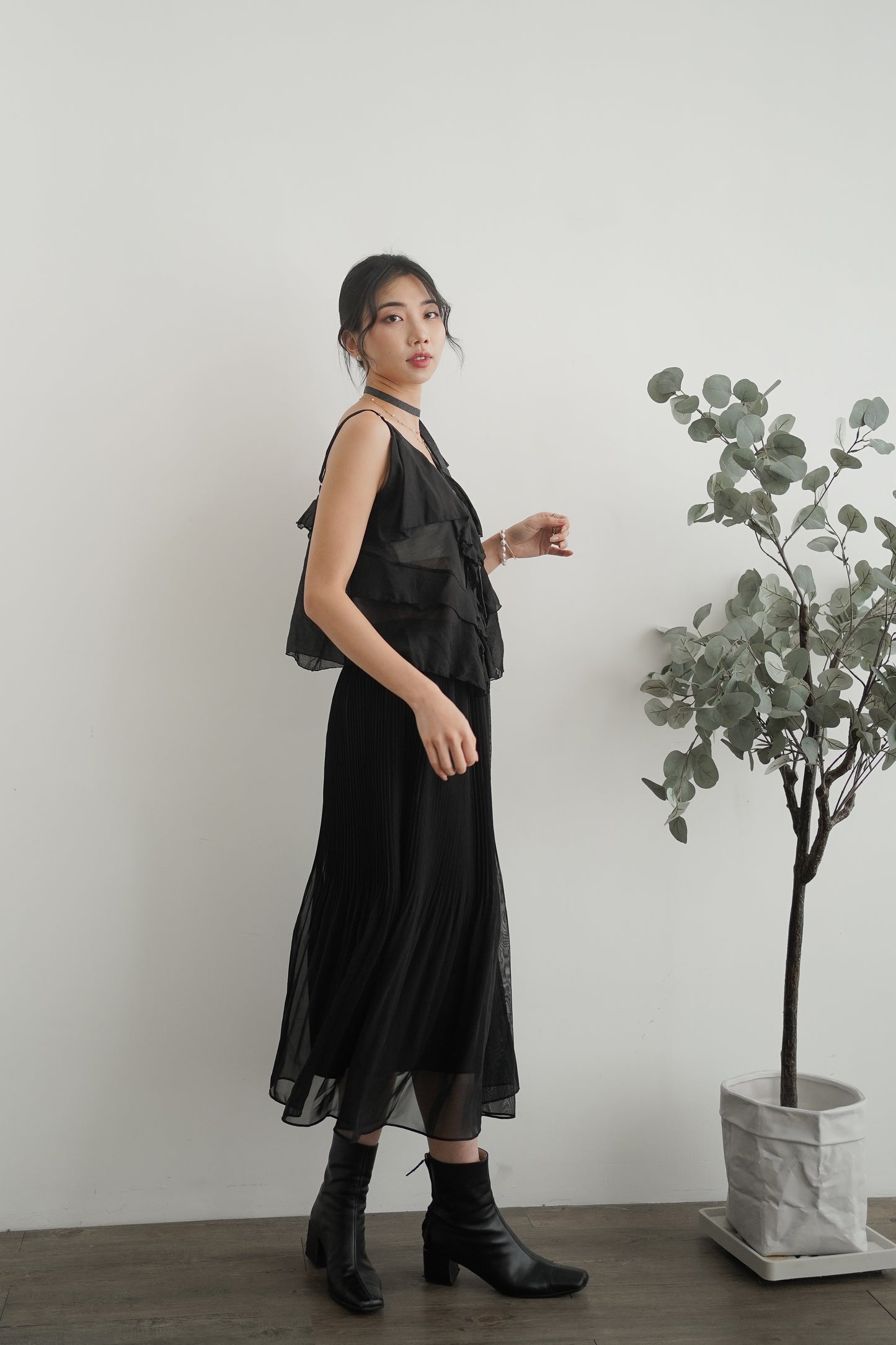 𝐀𝐮𝐭 Fleur Ruffle Cami