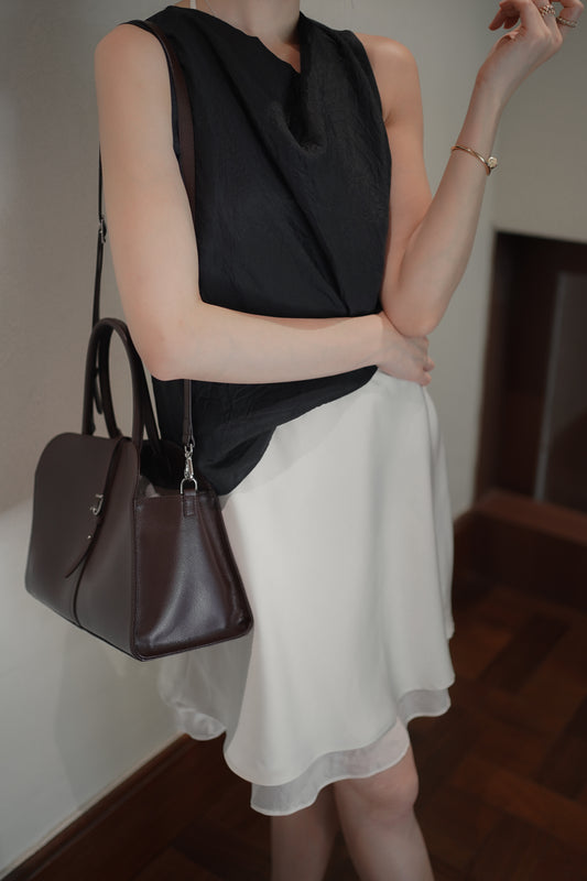 𝐉𝐮𝐧 【Office Pick | 高級垂墜感 】Ruched Drape Top