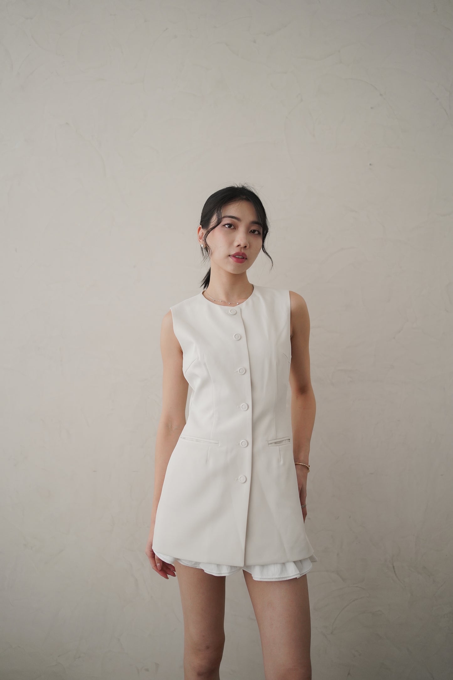 𝐉𝐮𝐥 Sculpted Line Tunic
