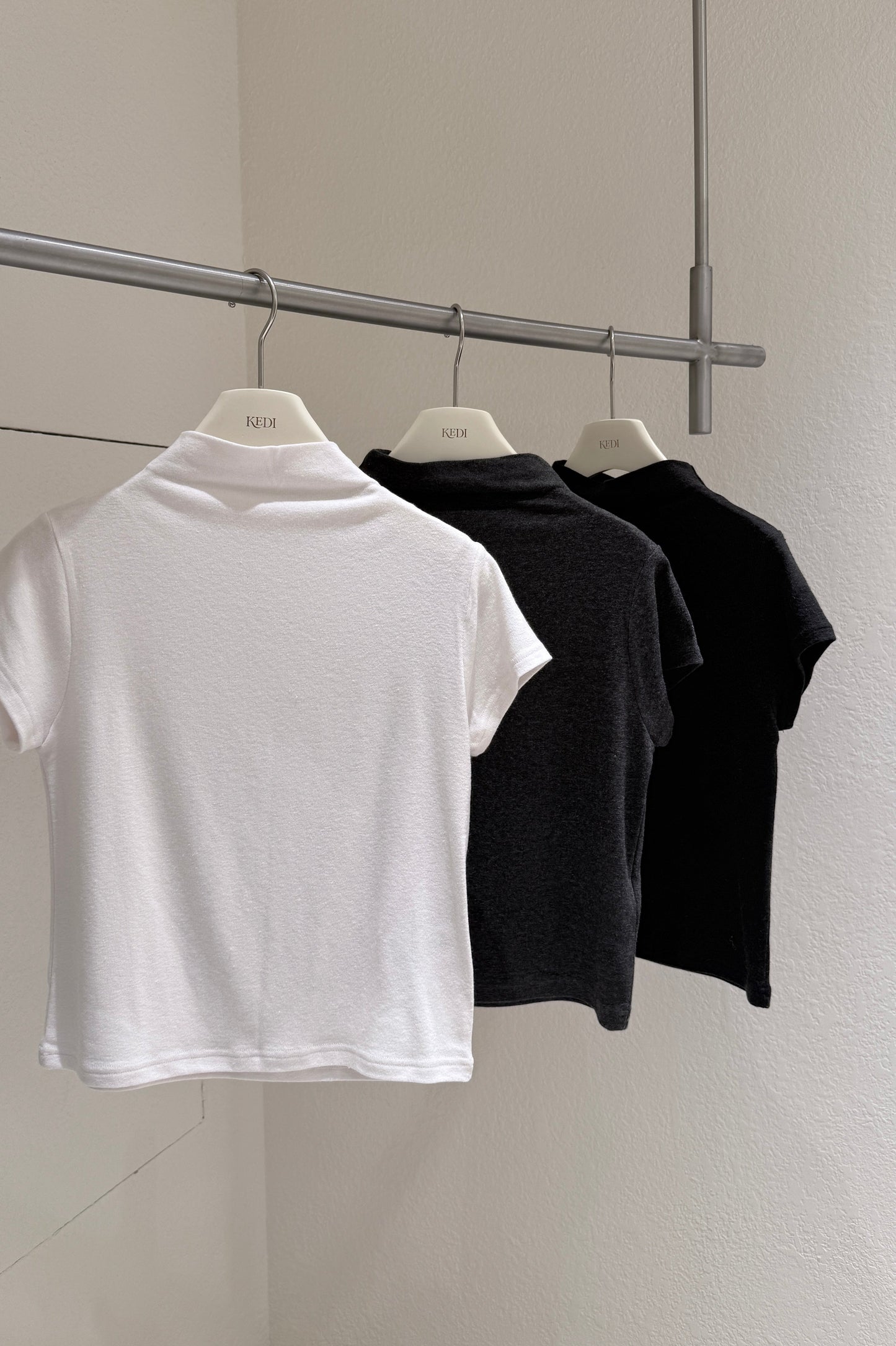 𝙎𝙖𝙡𝙚 Angora Half Tee【直角肩修身!打底必備】