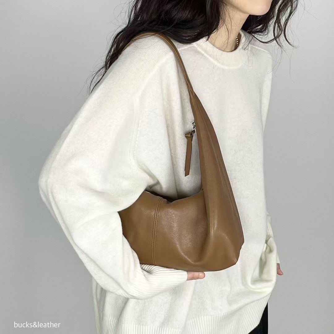 𝐌𝐚𝐫🇰🇷 Lambskin Croissant Bag
