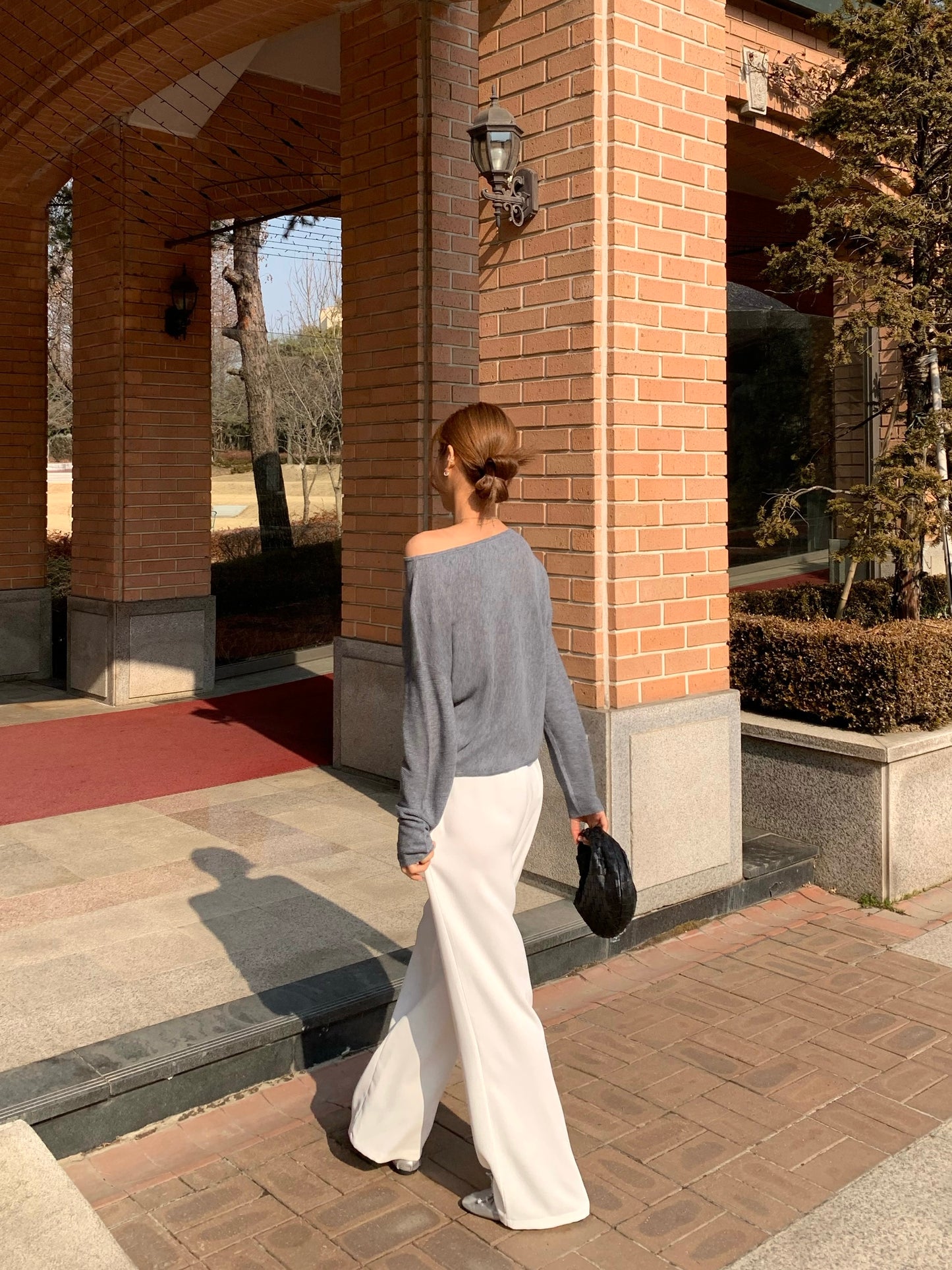 𝙎𝙖𝙡𝙚 One shoulder pullover