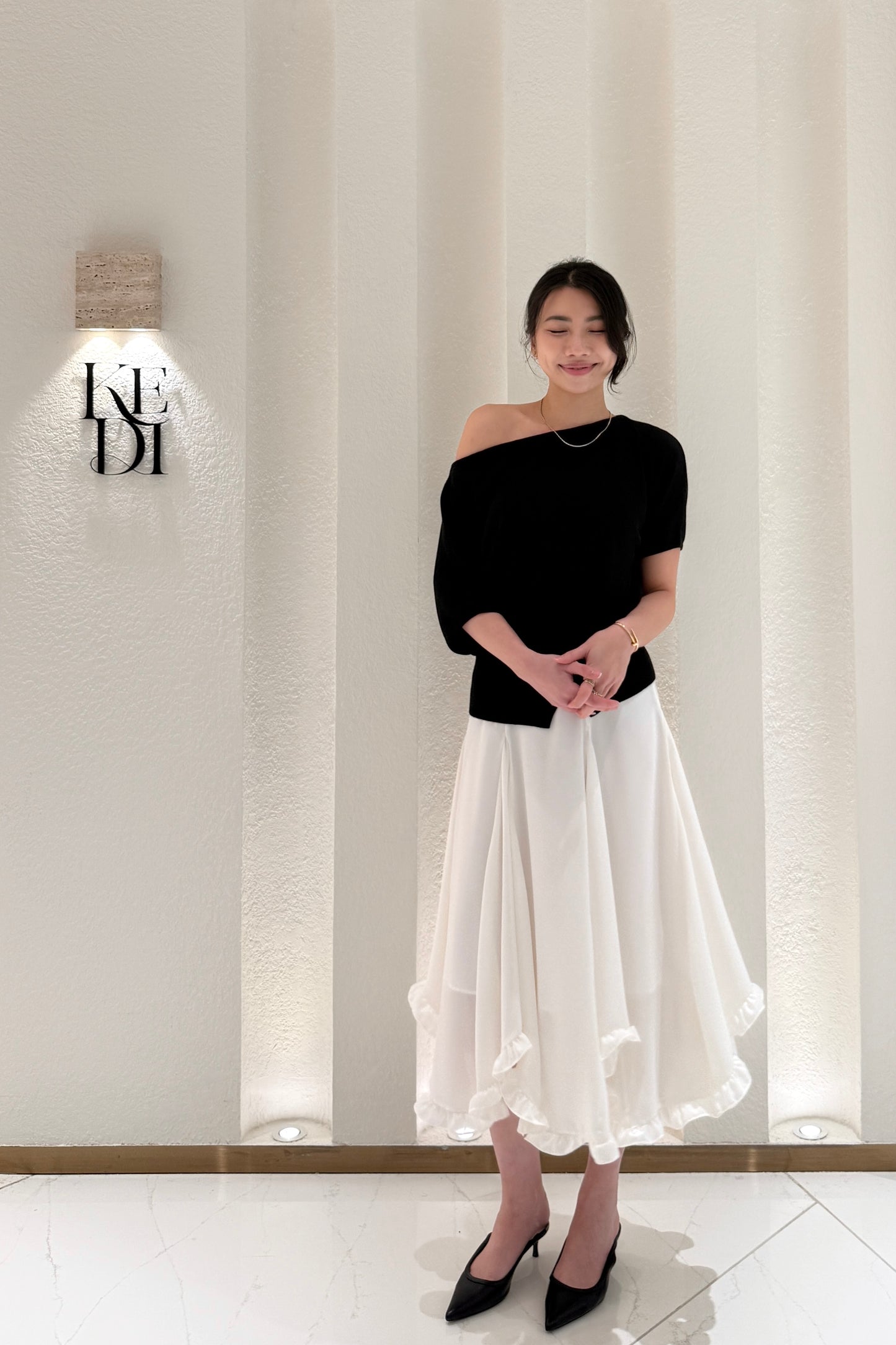 𝐅𝐞𝐛 One Shoulder Soft Knit