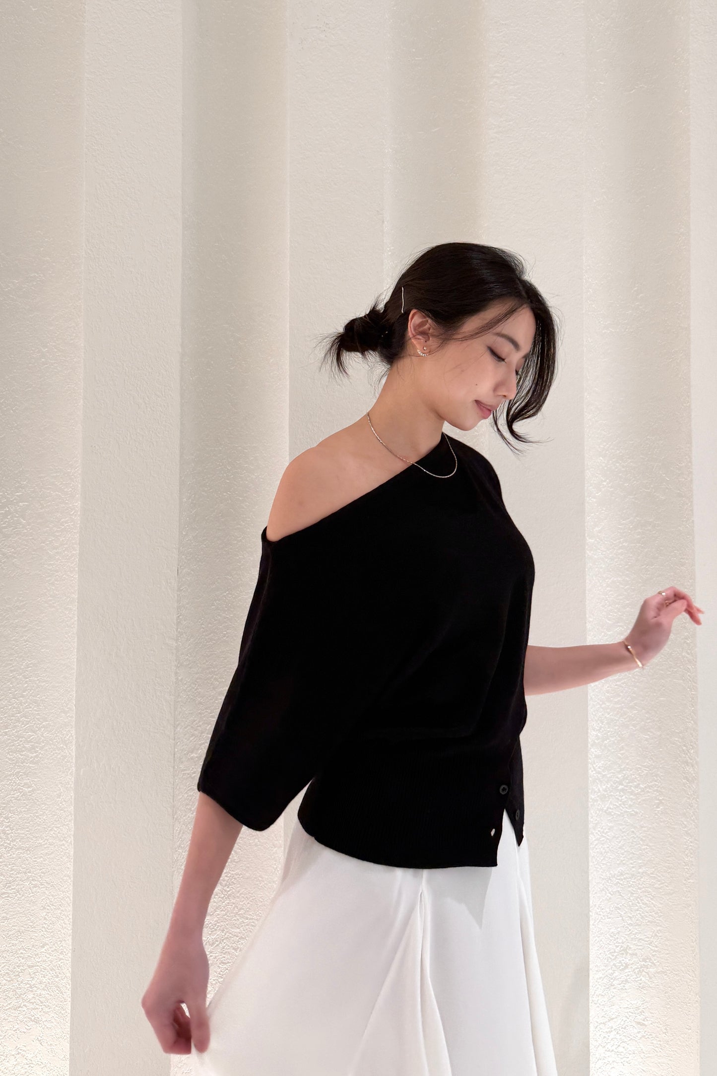 𝐅𝐞𝐛 One Shoulder Soft Knit