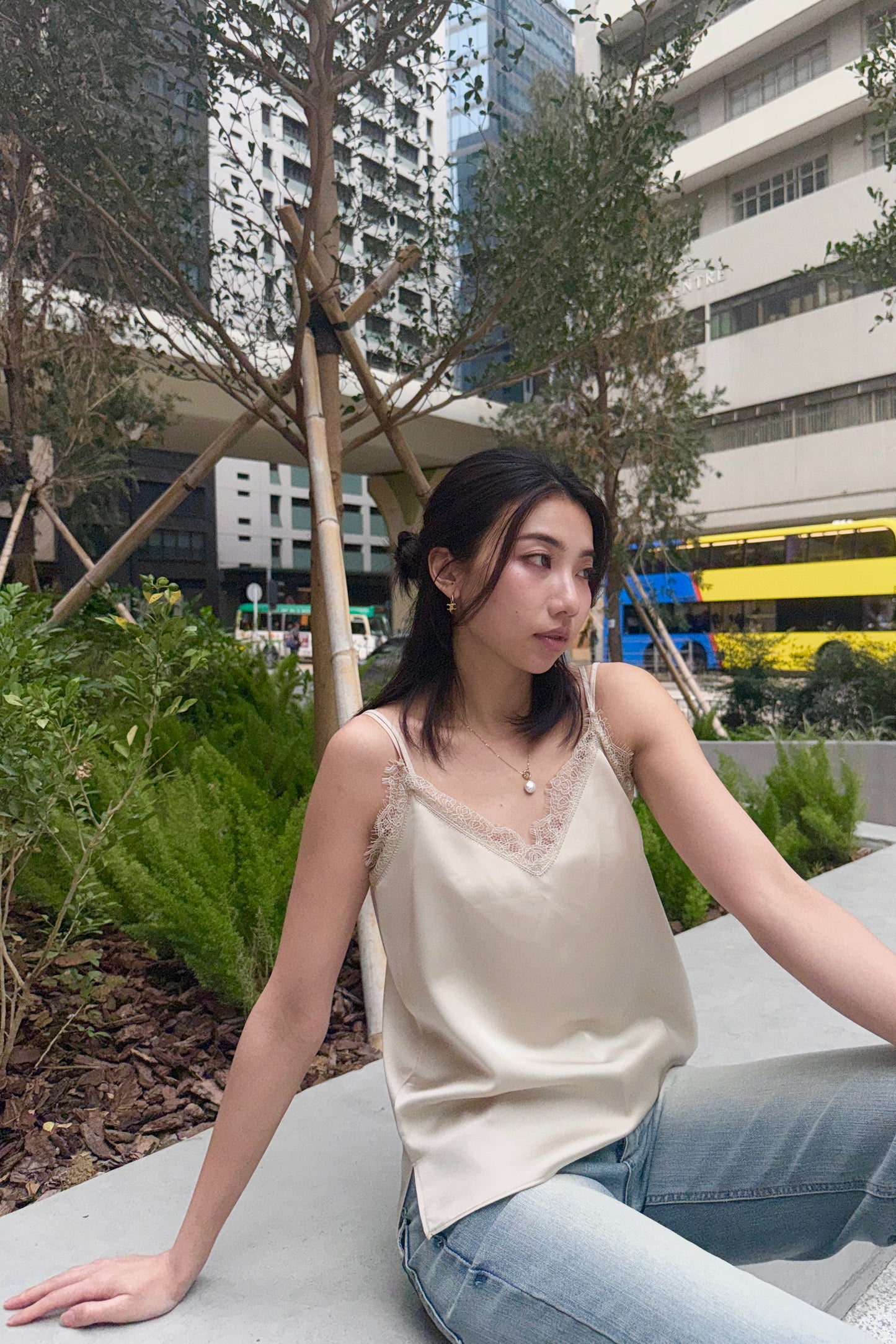 𝐀𝐩𝐫 〖Restock〗 Lace Silk Vest