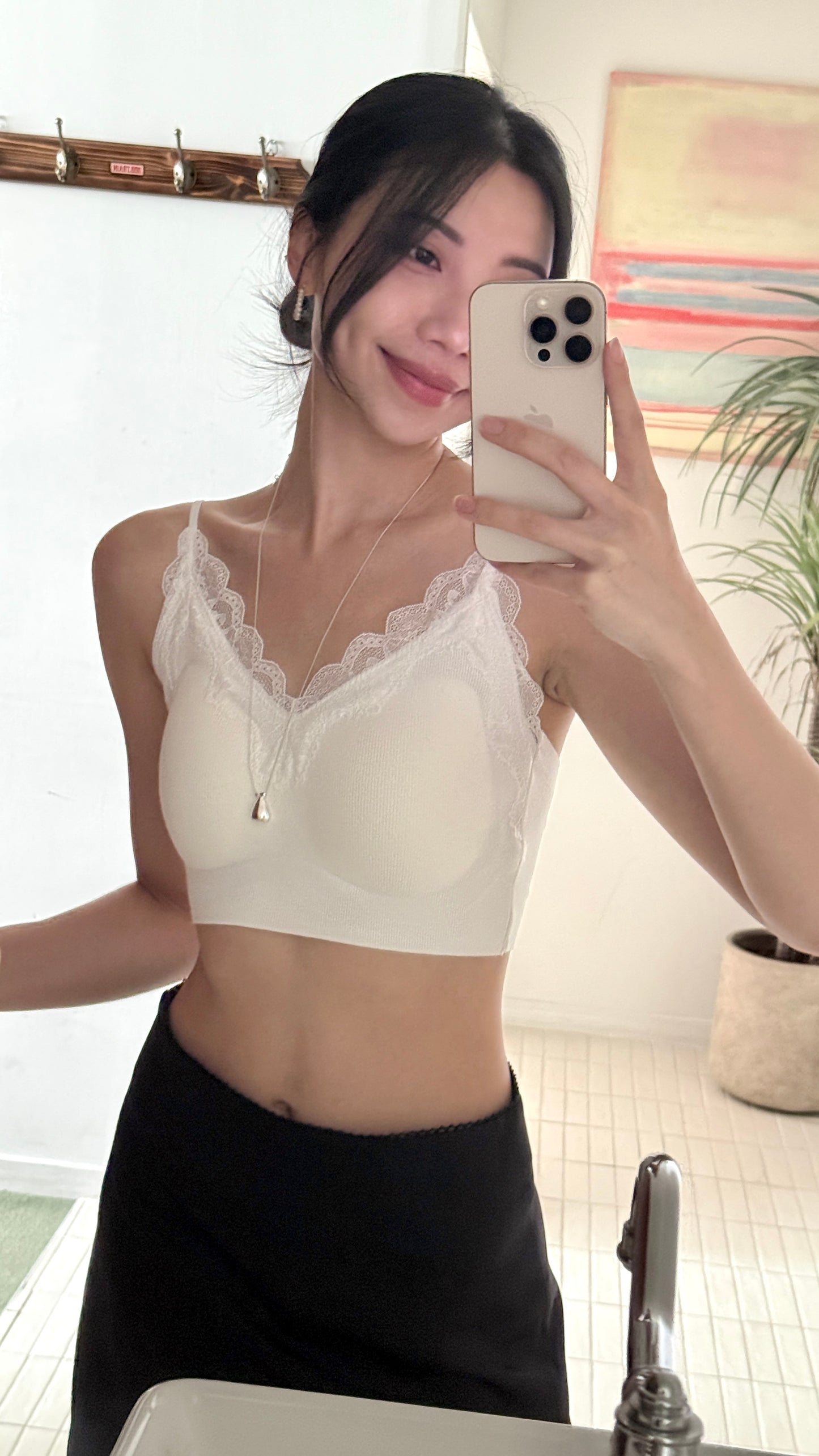 ᴊᴜʟ ꜱᴀʟᴇ ✨ V-Neck Lace Crop Bra Top