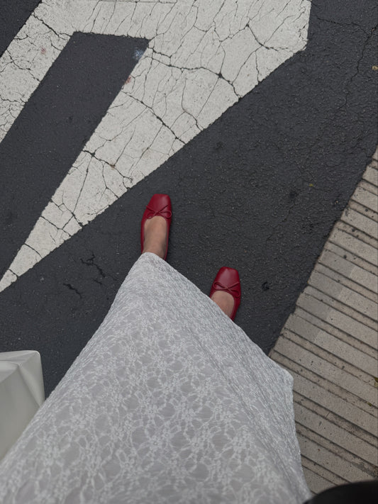 KR 𝐒𝐞𝐩【推薦款】Bare Lace Midi Skirt