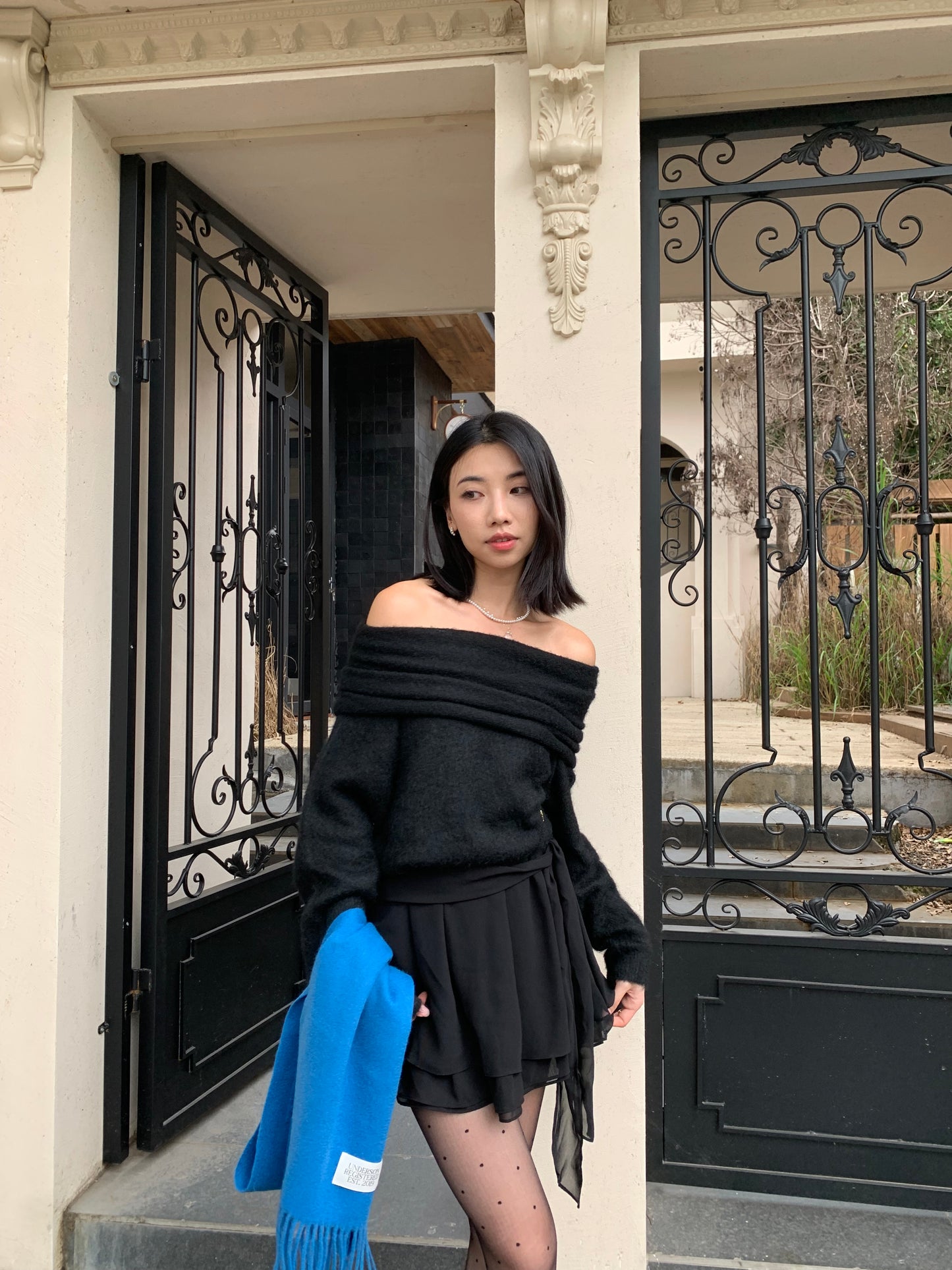 𝐍𝐨𝐯 Fluff Off-Shoulder Knit