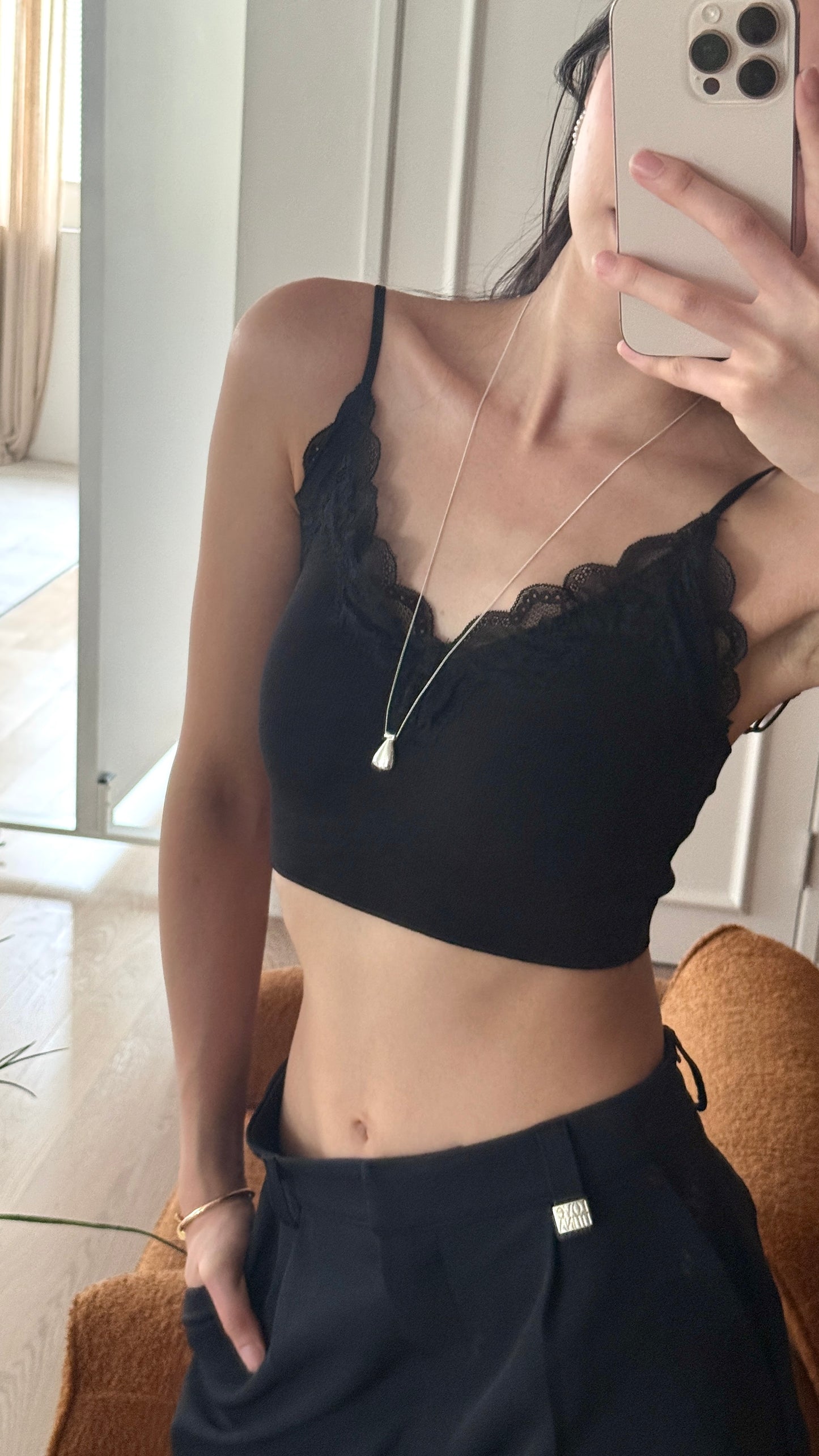 ᴊᴜʟ ꜱᴀʟᴇ ✨ V-Neck Lace Crop Bra Top