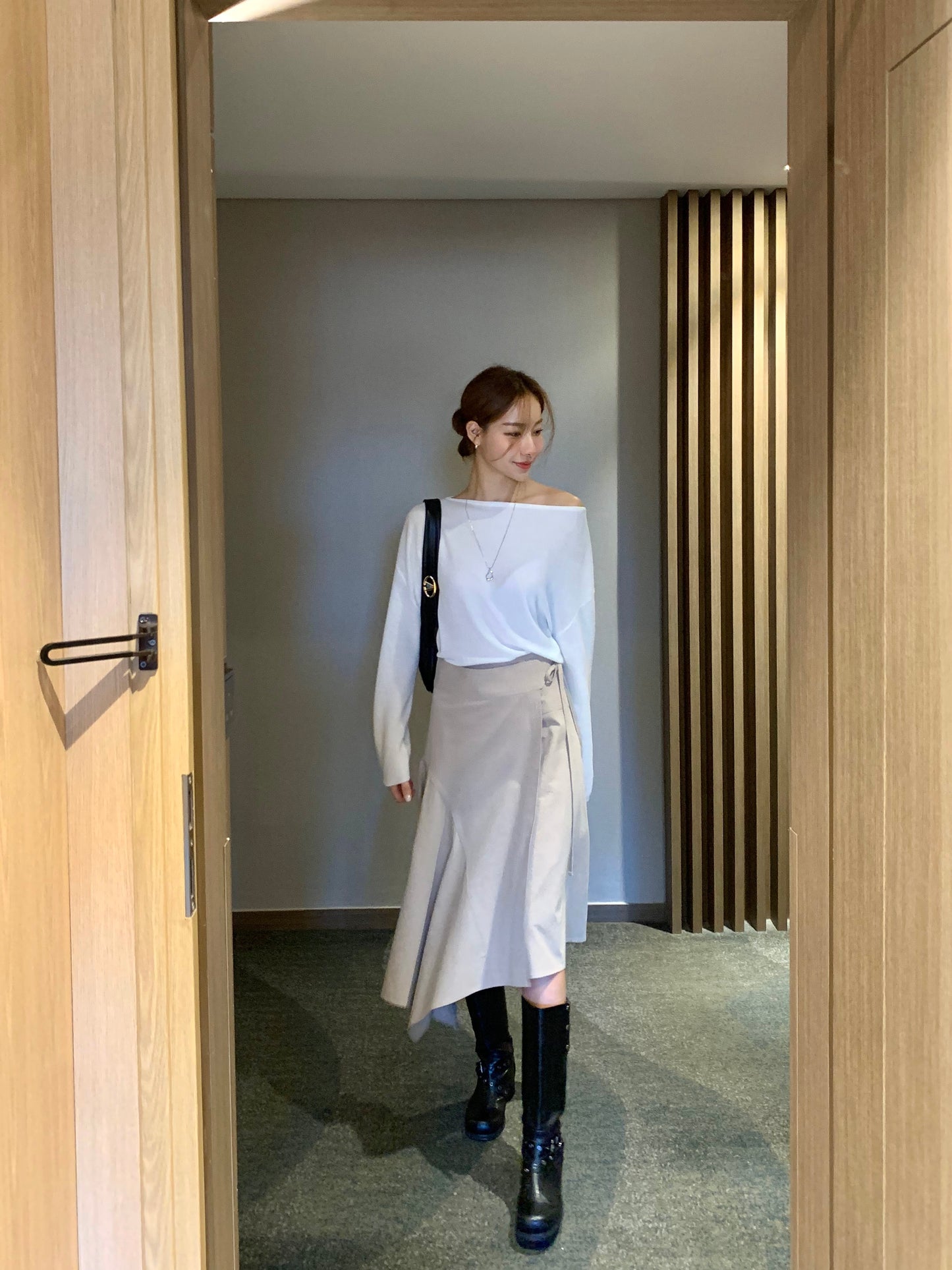 𝙎𝙖𝙡𝙚 One shoulder pullover