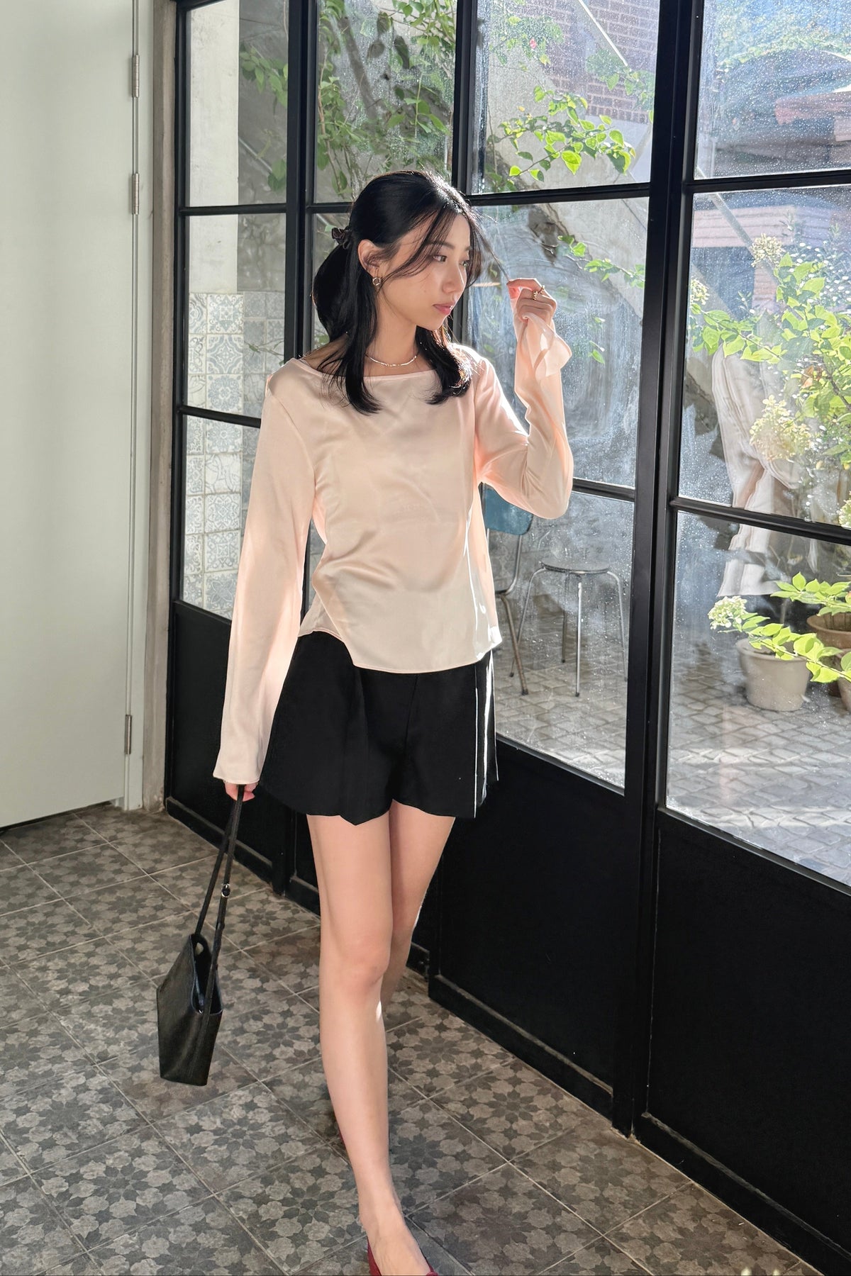 KR 𝐒𝐞𝐩【Office Basics】Satin Boatneck Top