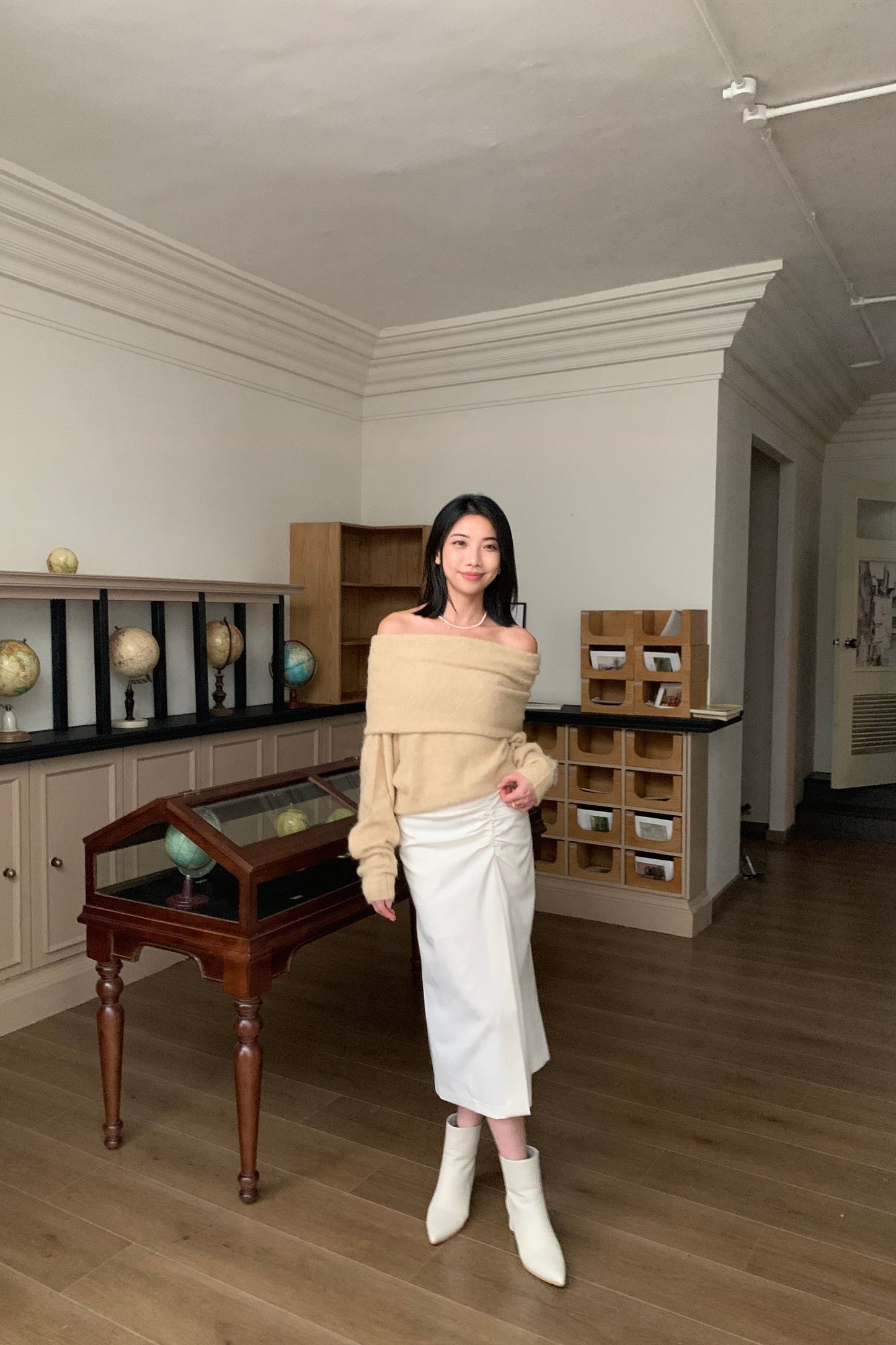 𝐍𝐨𝐯 Fluff Off-Shoulder Knit