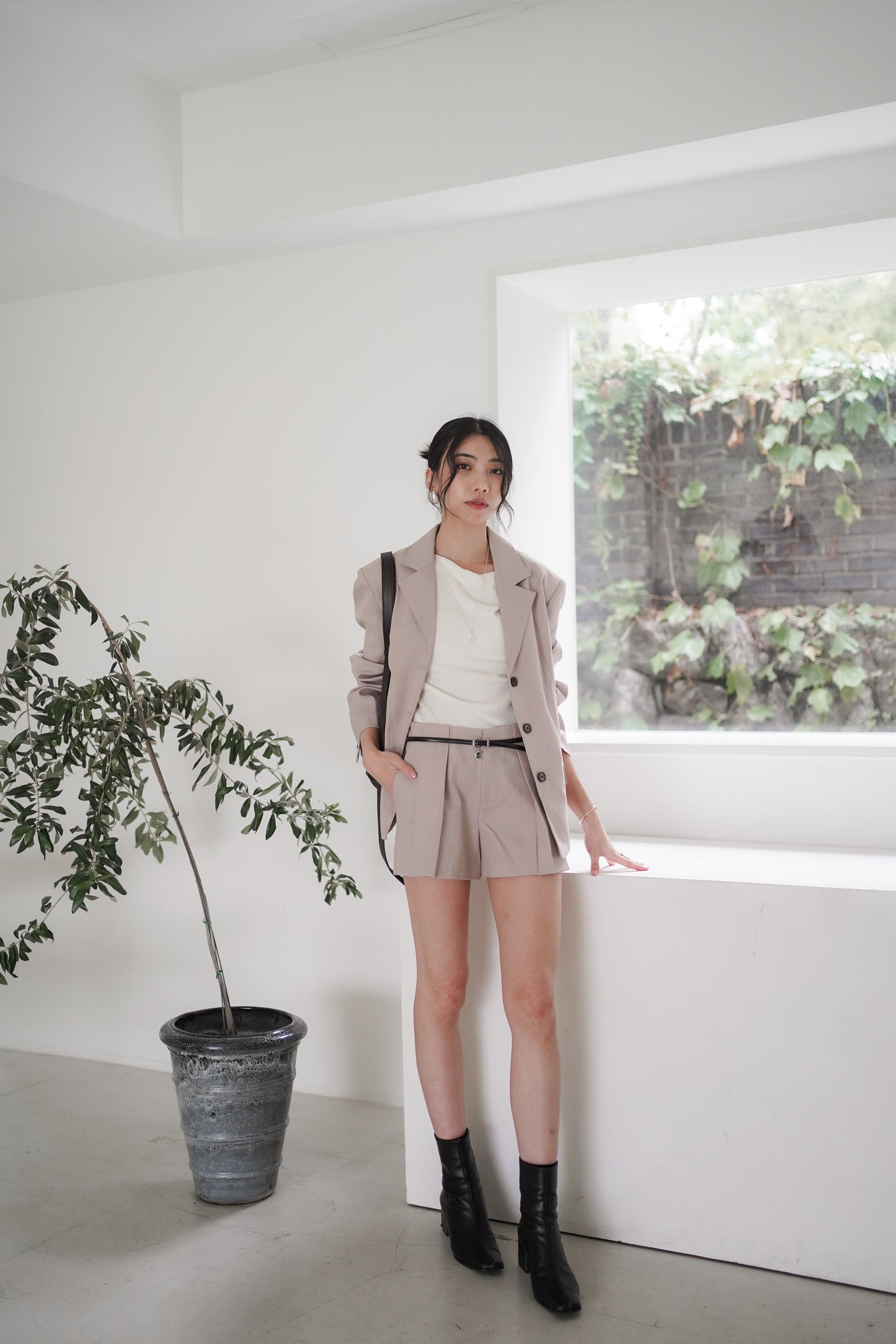 𝐒𝐞𝐩🇰🇷 Taupe City Blazer