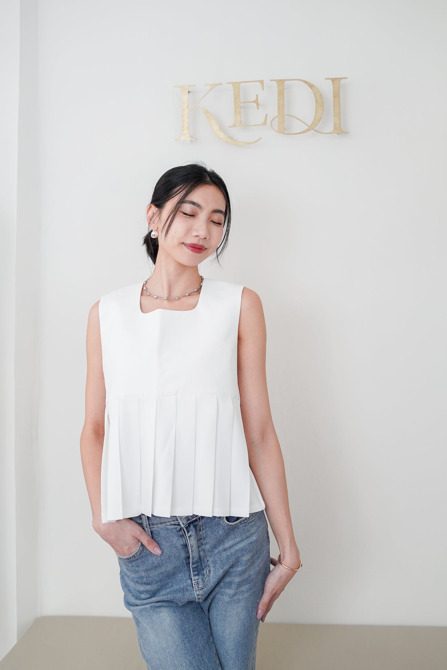 𝙆𝙧 🇰🇷  Open-back Square-neck Top