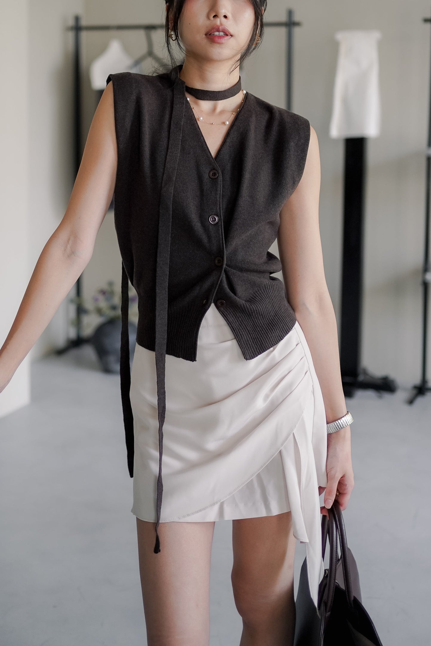 𝐒𝐞𝐩【Office Essentials】Asymmetric Mini skort