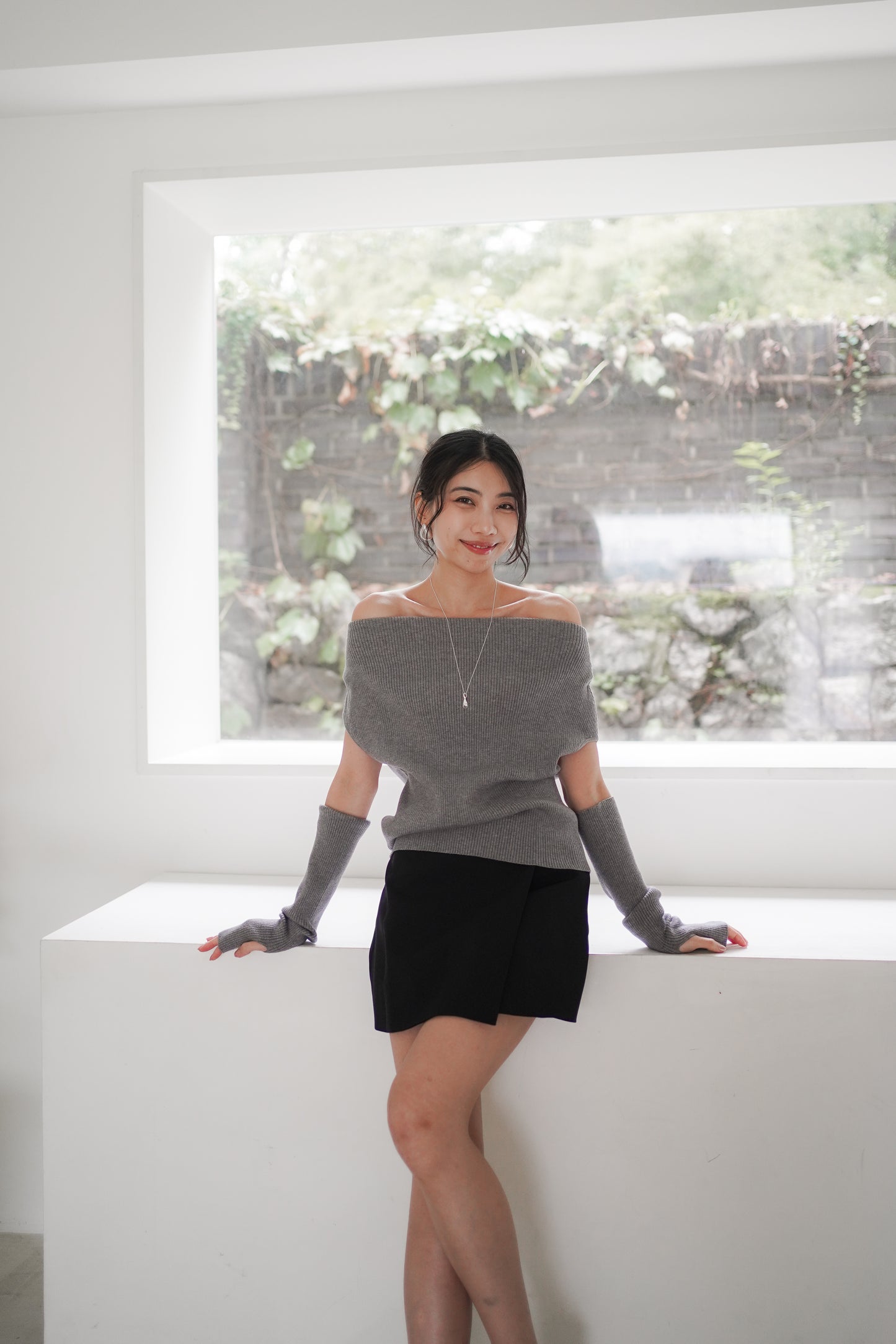 𝐒𝐞𝐩🇰🇷 Warmer Off-Shoulder Knit