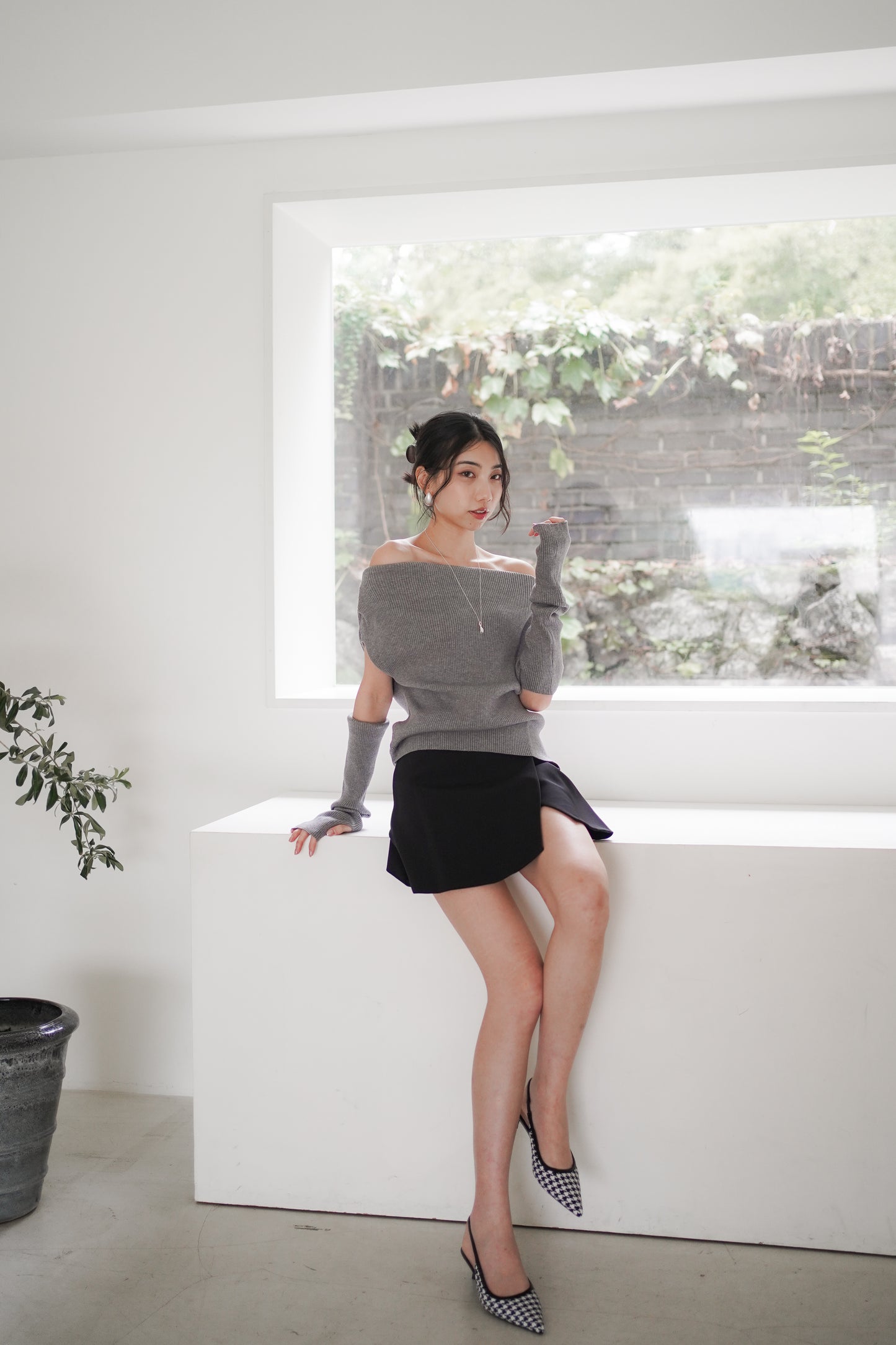 𝐒𝐞𝐩🇰🇷 Warmer Off-Shoulder Knit