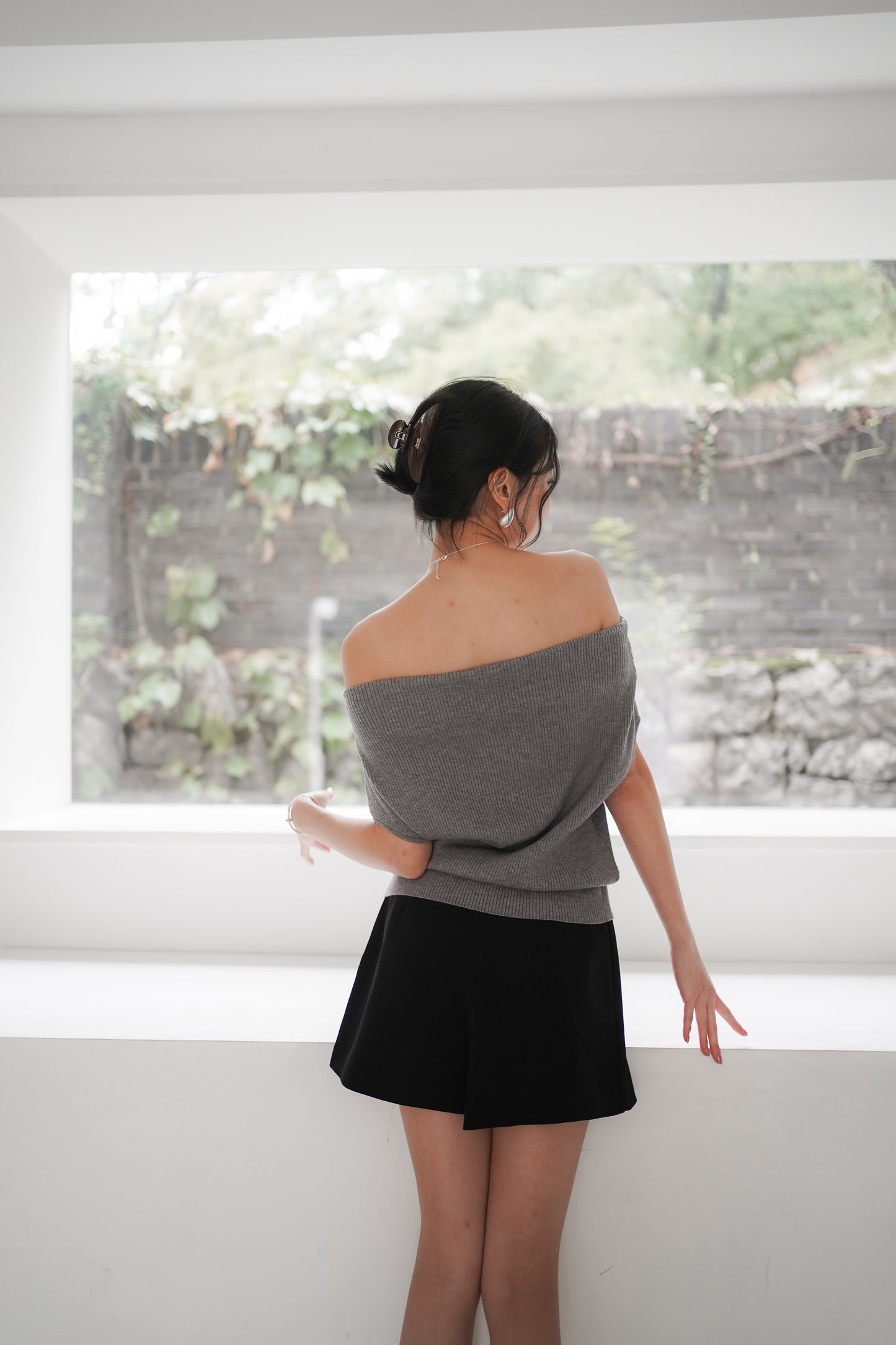𝐒𝐞𝐩🇰🇷 Warmer Off-Shoulder Knit