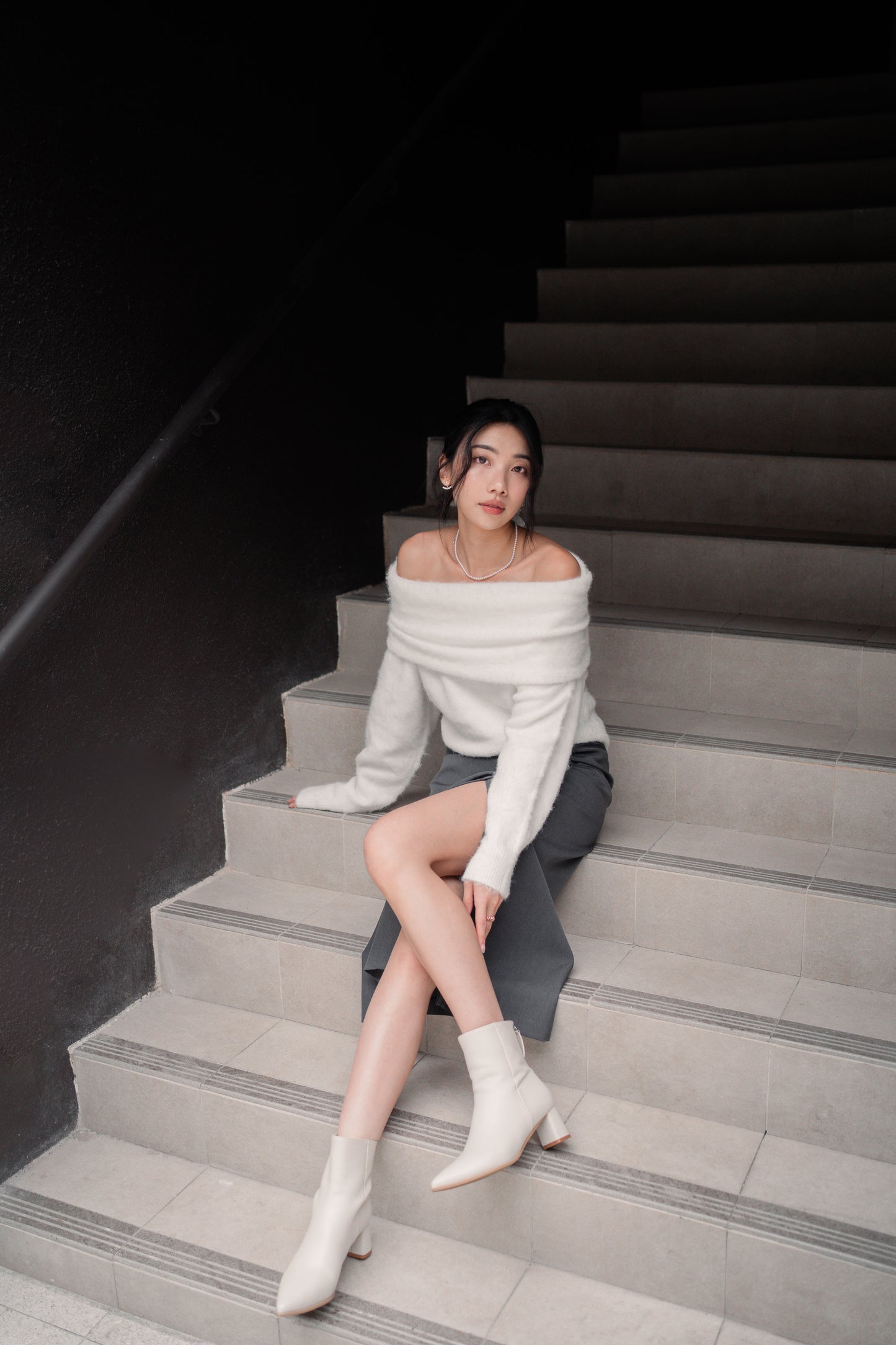 𝐃𝐞𝐜 𝐊𝐞𝐝𝐢 𝐱 𝐓𝐡𝐞 𝐊𝐨𝐫𝐧𝐞𝐫 Sleeves Heel Boots - Ivory