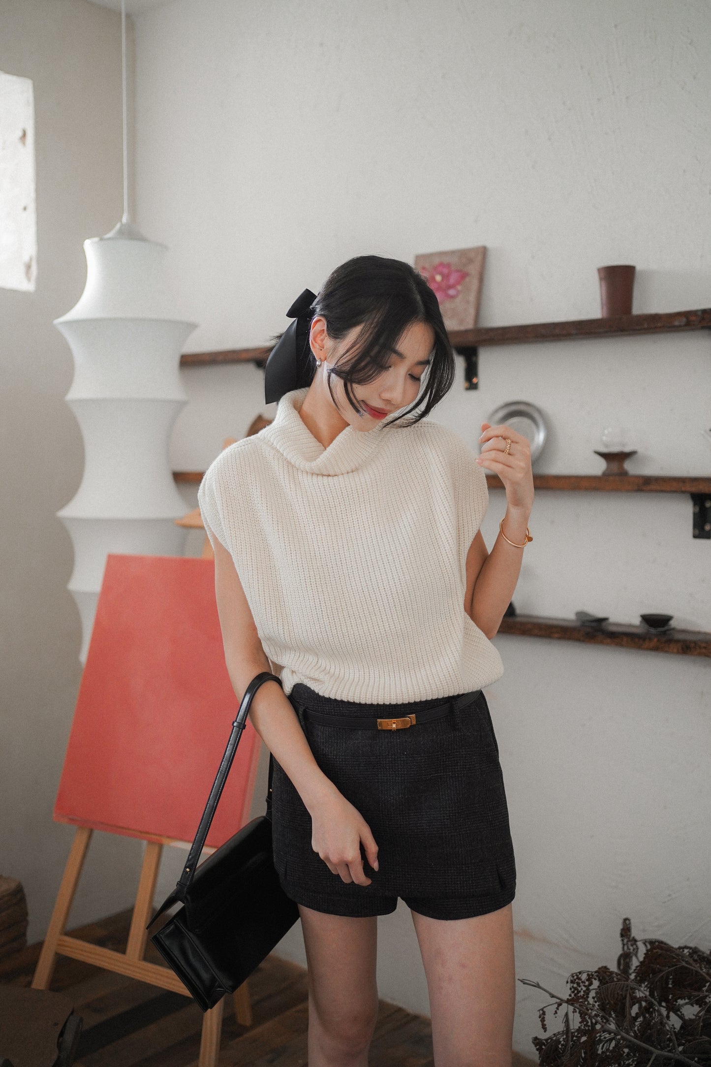 𝐃𝐞𝐜 Sculpted Mock-Neck Vest