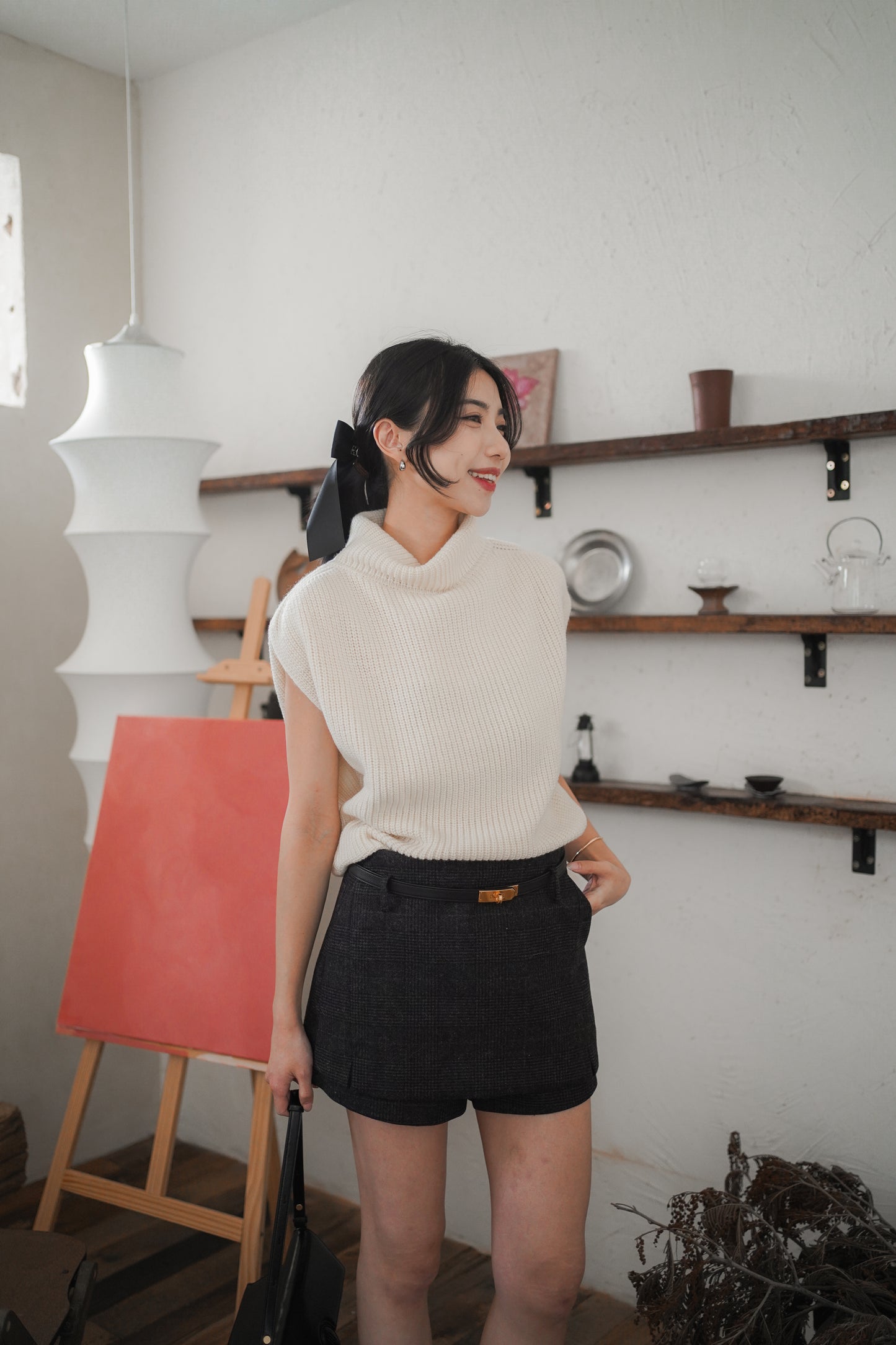 𝐃𝐞𝐜 Sculpted Mock-Neck Vest