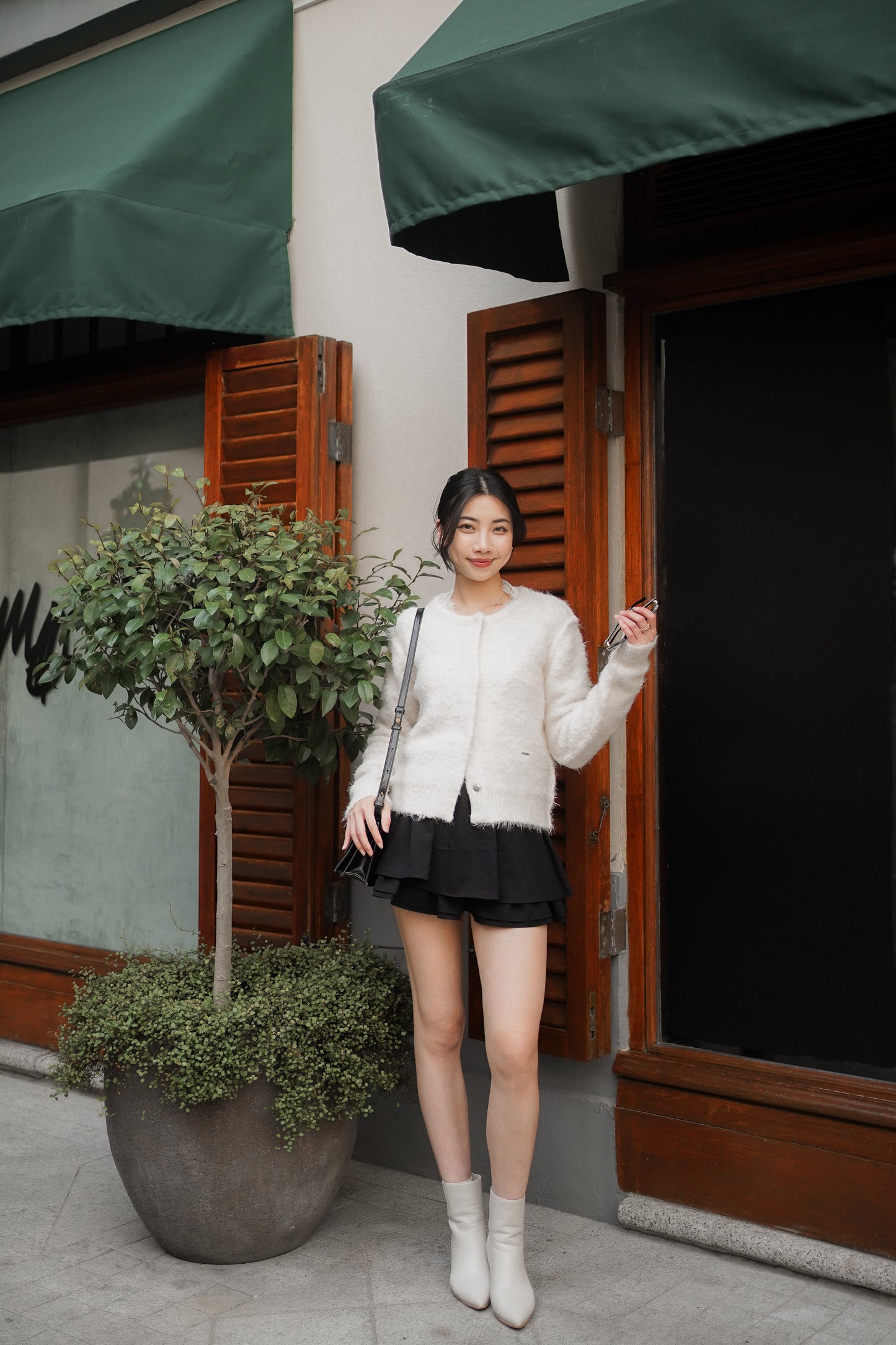 𝙎𝙖𝙡𝙚 Soft Light Wool Knit Cardigan