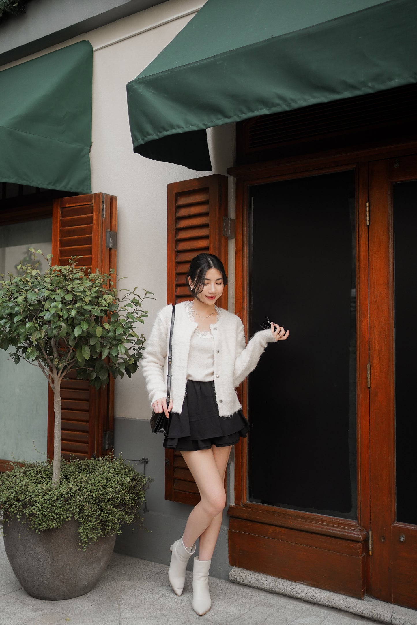 𝙎𝙖𝙡𝙚 Soft Light Wool Knit Cardigan