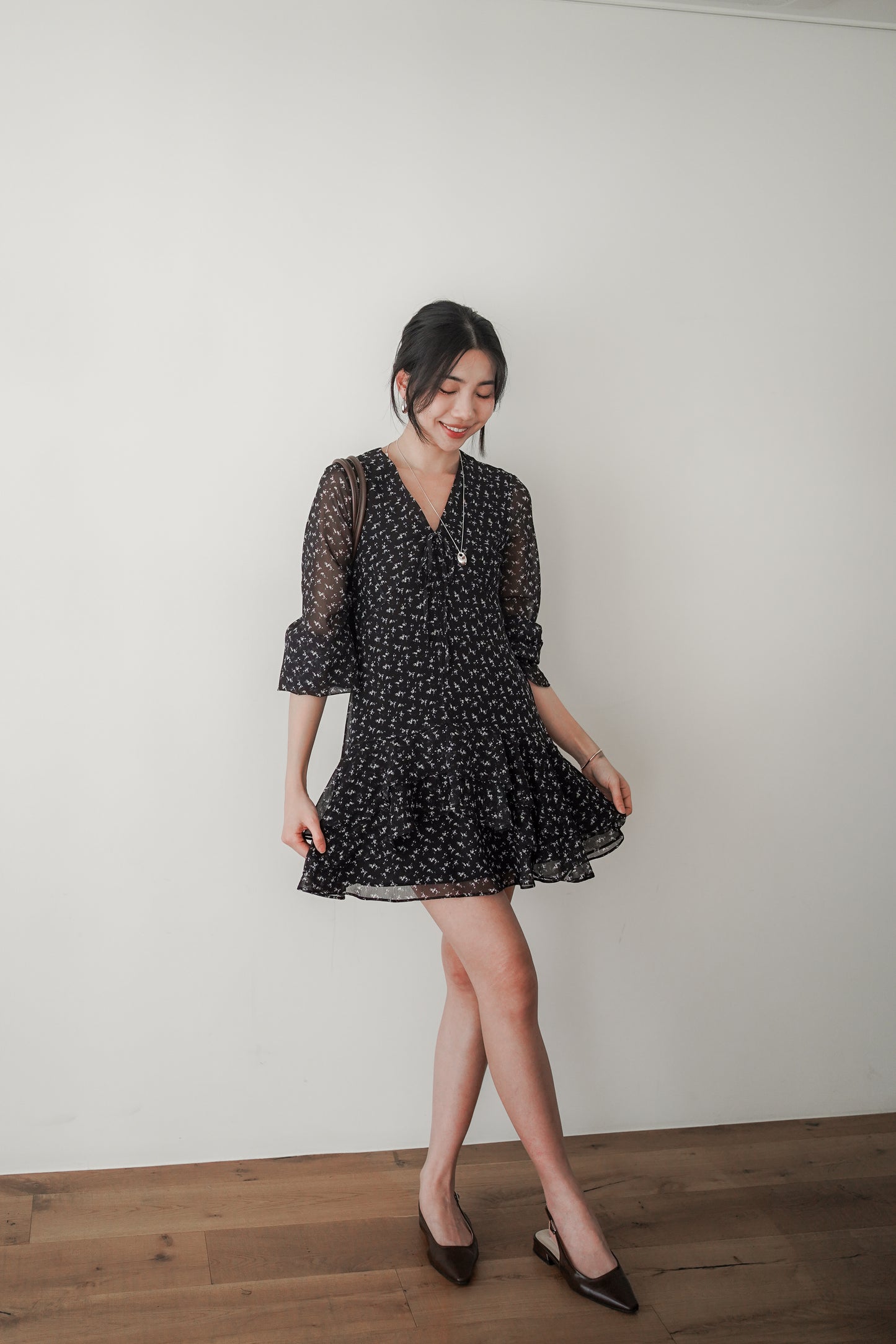 𝐌𝐚𝐫🇰🇷 〖法式感〗 Noir Fleur Dress