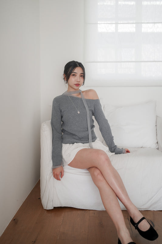 𝐌𝐚𝐫🇰🇷 One Shoulder Tie Knit Top