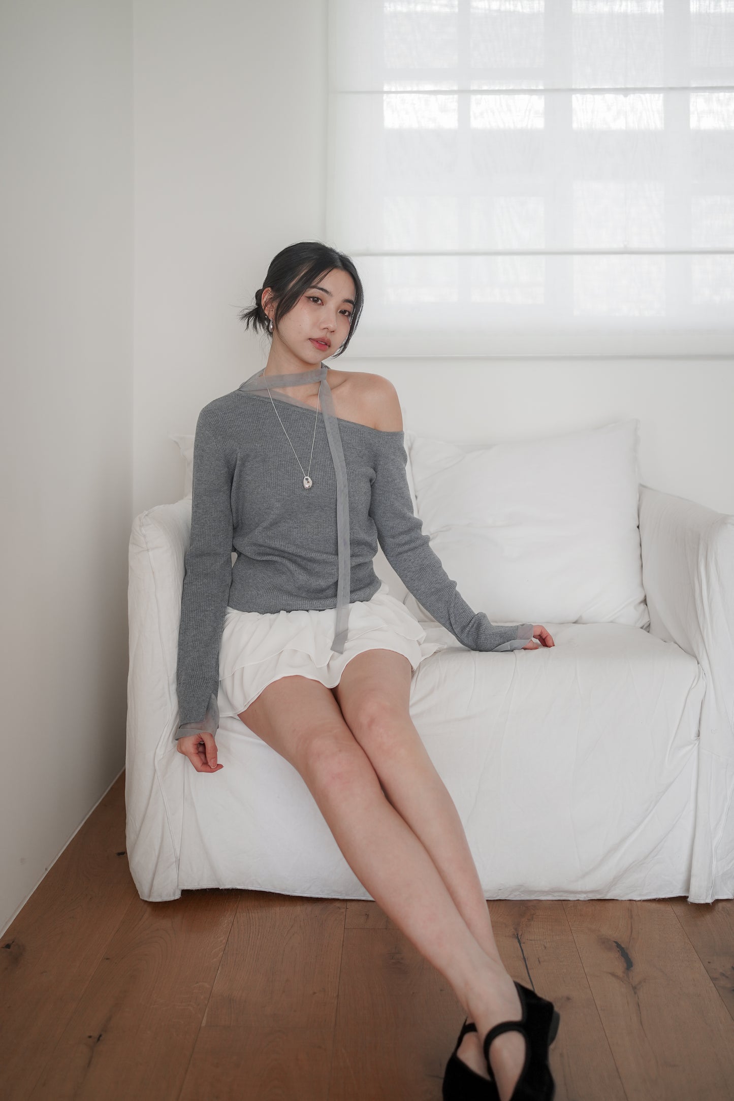 𝐌𝐚𝐫🇰🇷 One Shoulder Tie Knit Top