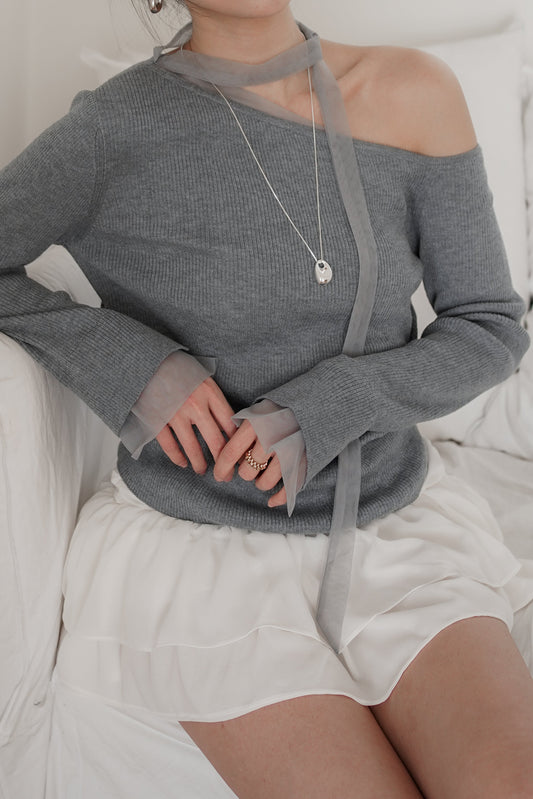 Petite Oval Necklace