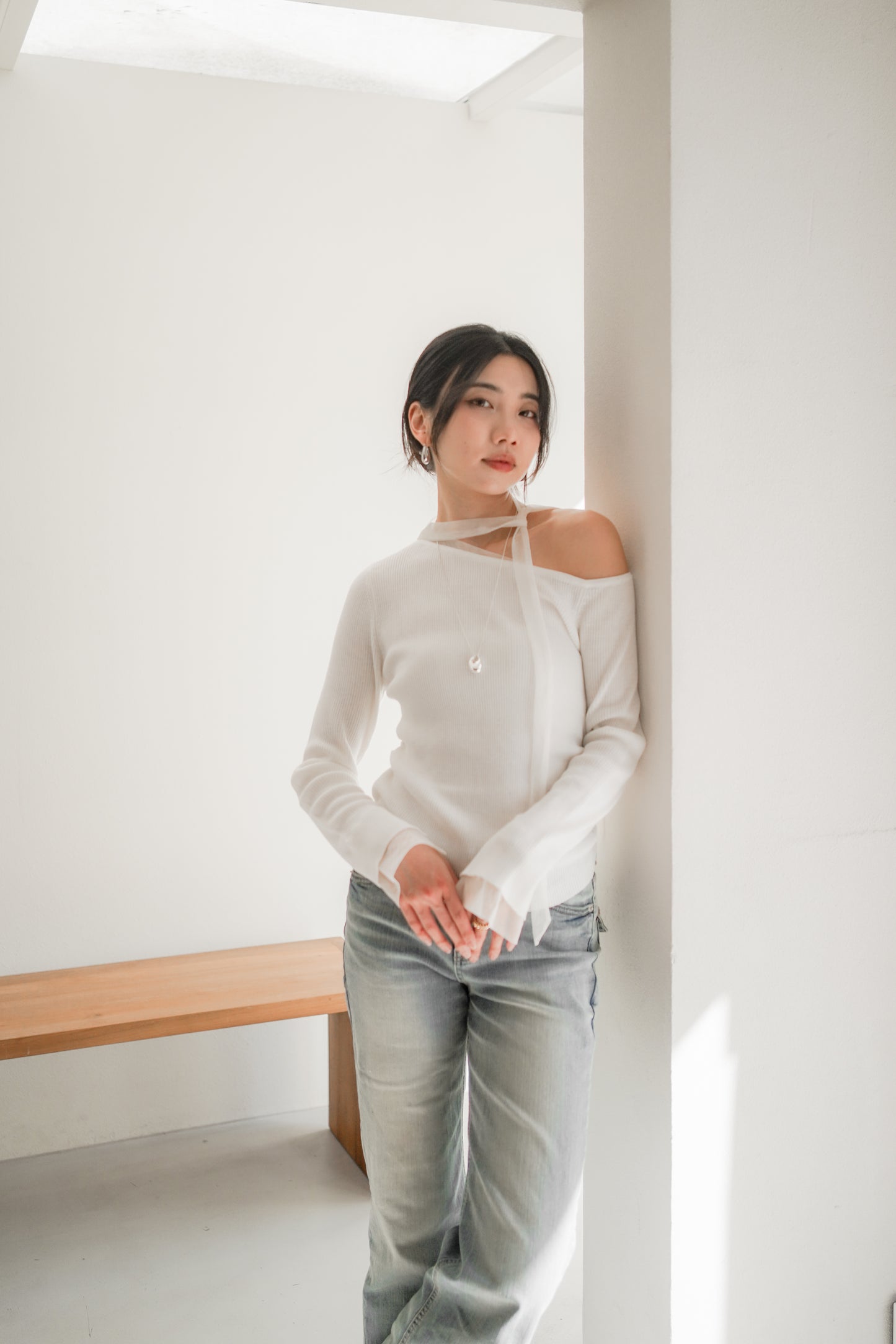 𝐌𝐚𝐫🇰🇷 One Shoulder Tie Knit Top