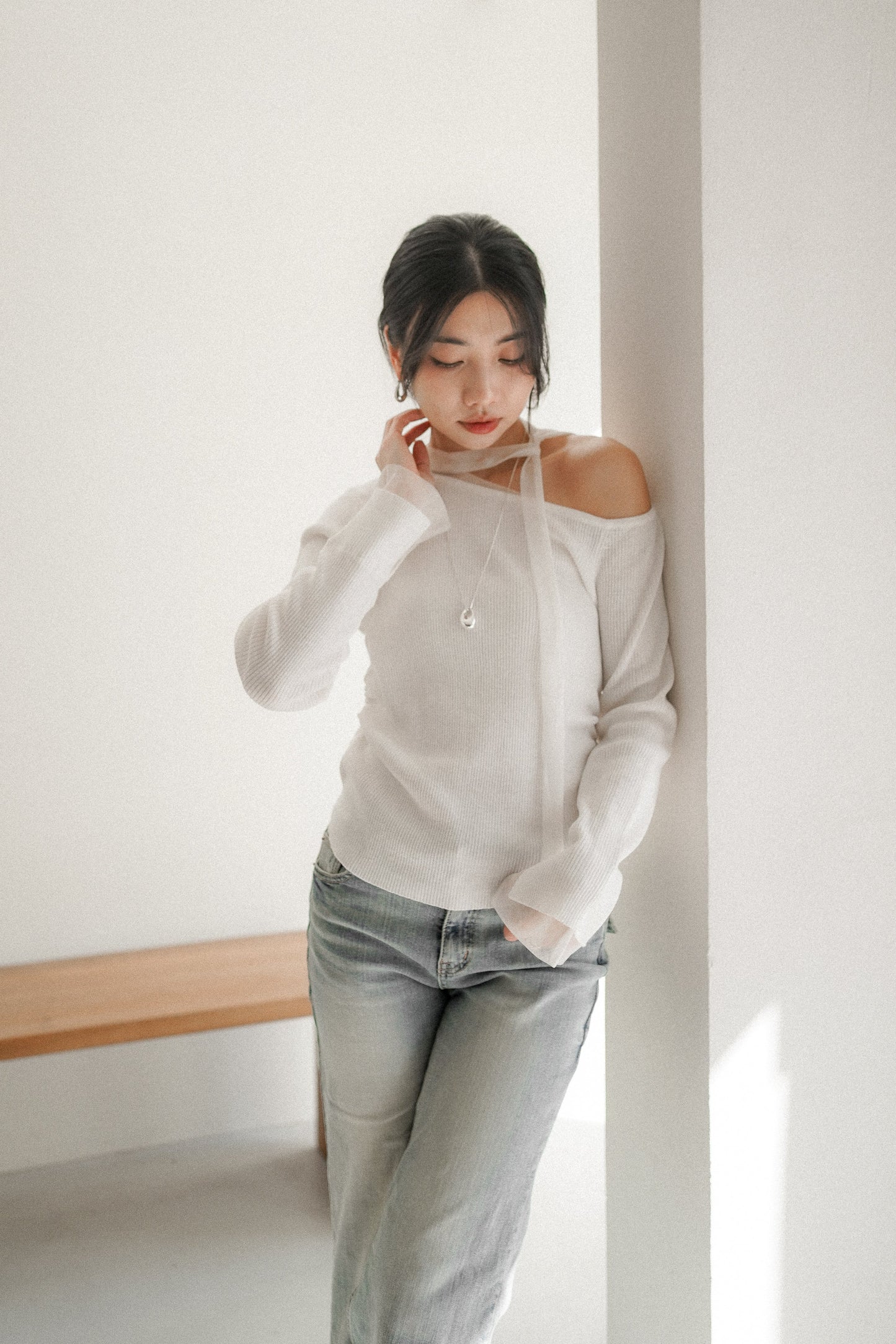 𝐌𝐚𝐫🇰🇷 One Shoulder Tie Knit Top