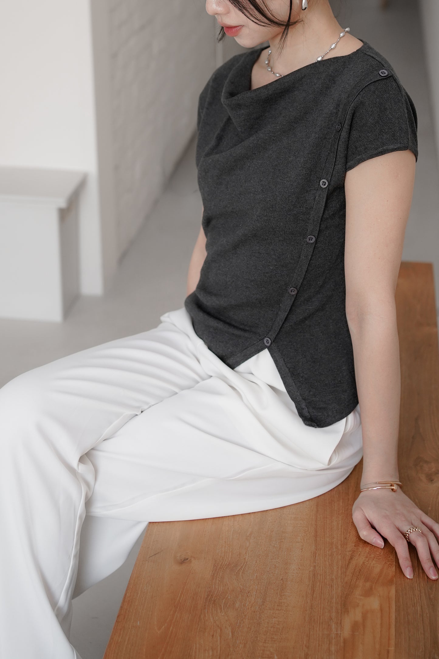 𝐌𝐚𝐫🇰🇷 Contour Knit Top