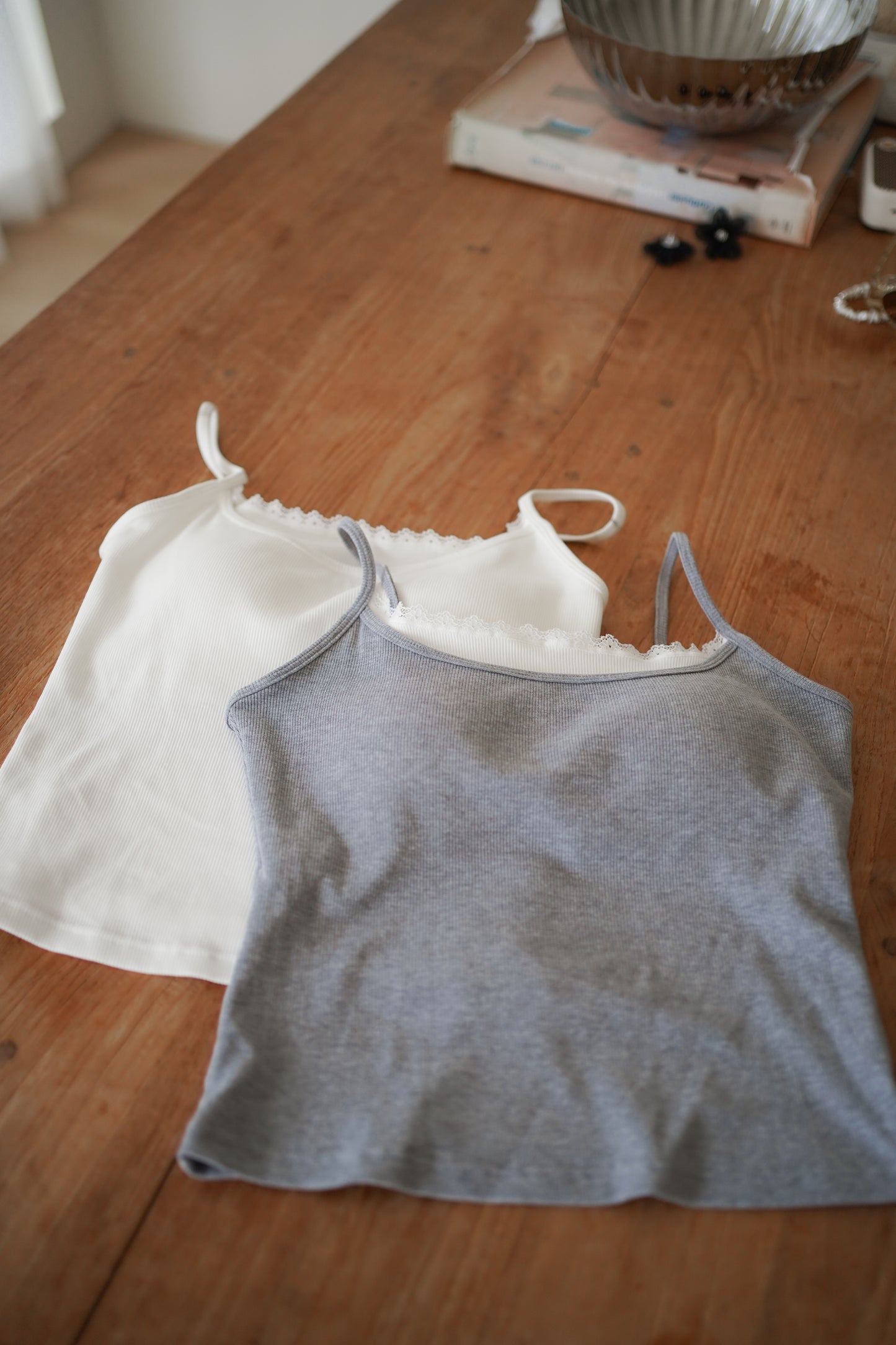𝐌𝐚𝐲🇰🇷 Lace Padded Top