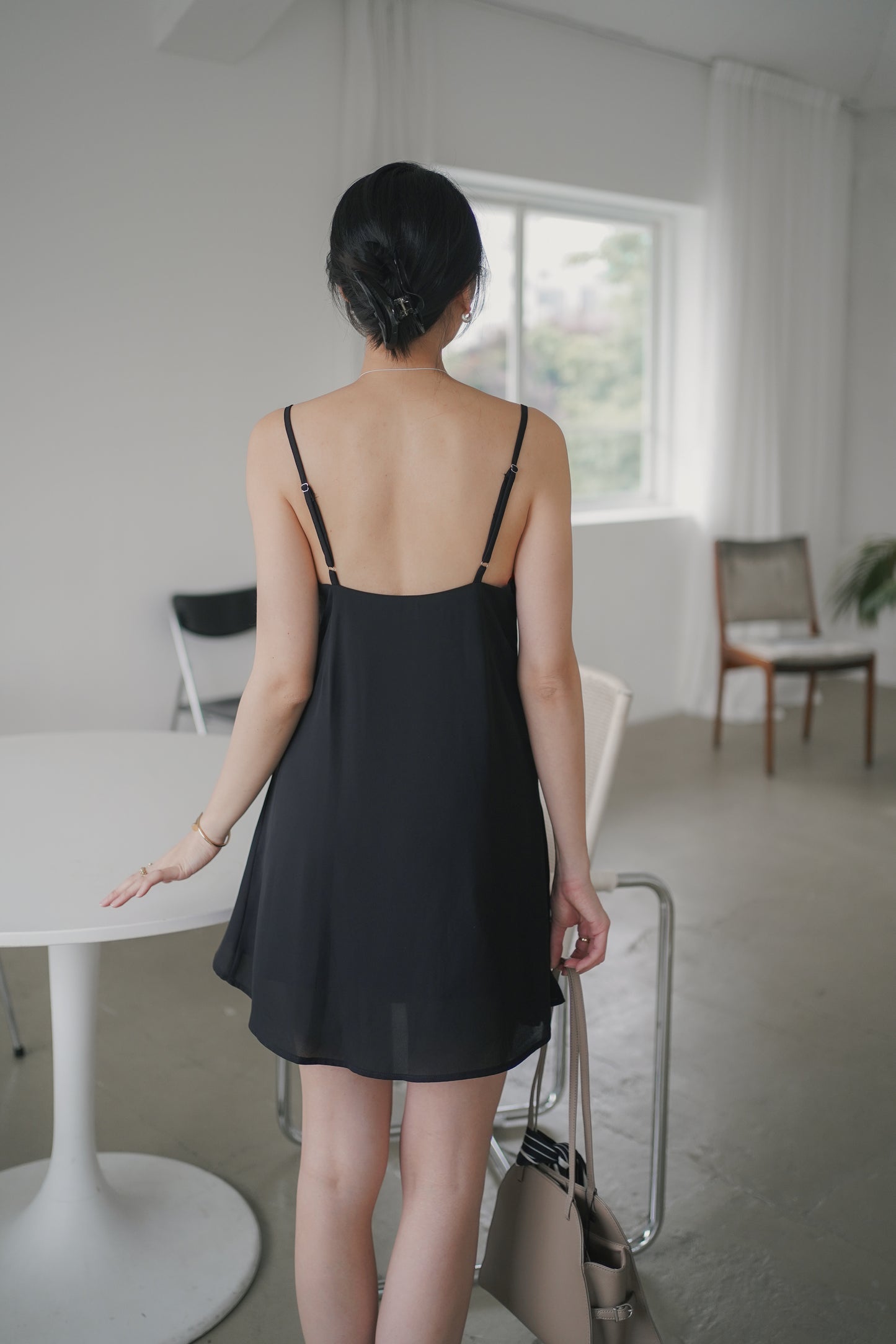 𝐌𝐚𝐲 〖法式清冷〗Cowl Neck Satin Mini Dress