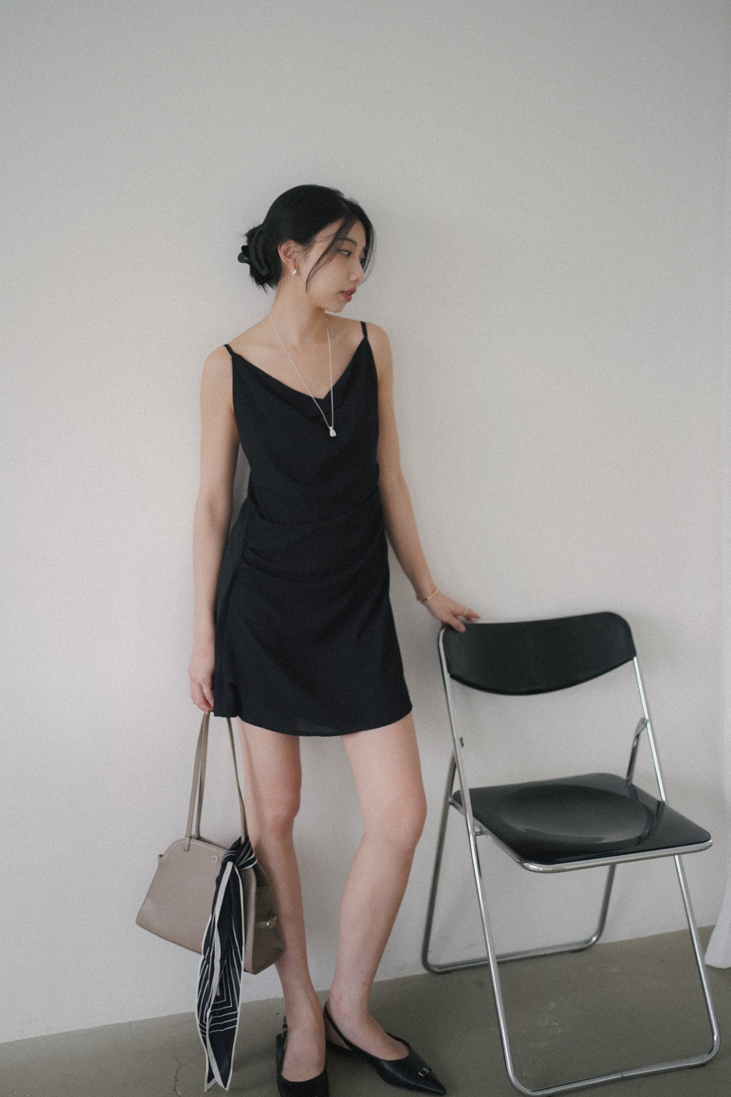 𝐌𝐚𝐲 〖法式清冷〗Cowl Neck Satin Mini Dress
