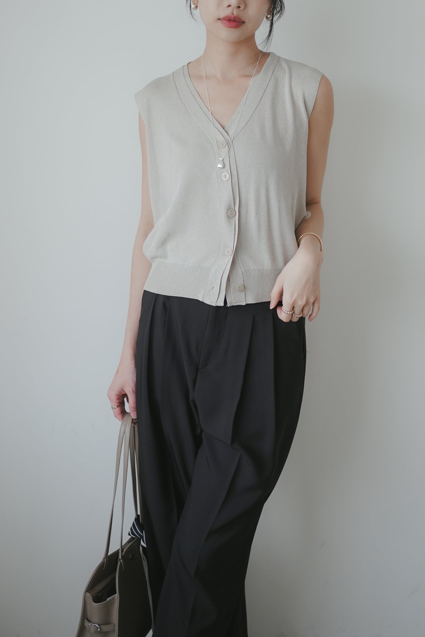 𝐌𝐚𝐲 〖Office Pick | 免熨〗Drape Scarf Twist Vestᵇᵉˢᵗ ⁱᵗᵉᵐ