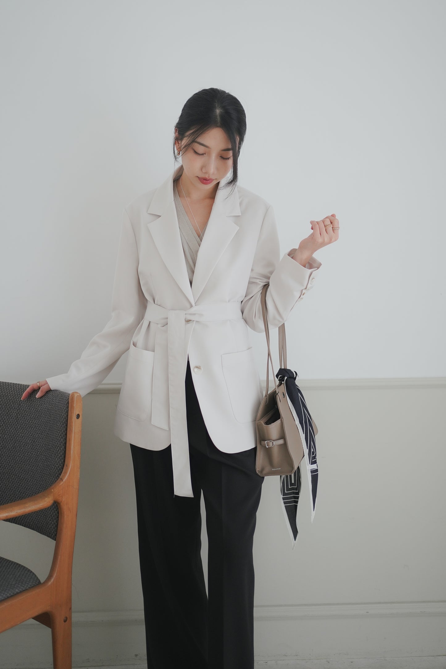 𝐌𝐚𝐲【Kedi Made | 免熨超薄無肩墊】Air Ease Lightweight Blazer ᵇᵉˢᵗ ⁱᵗᵉᵐ